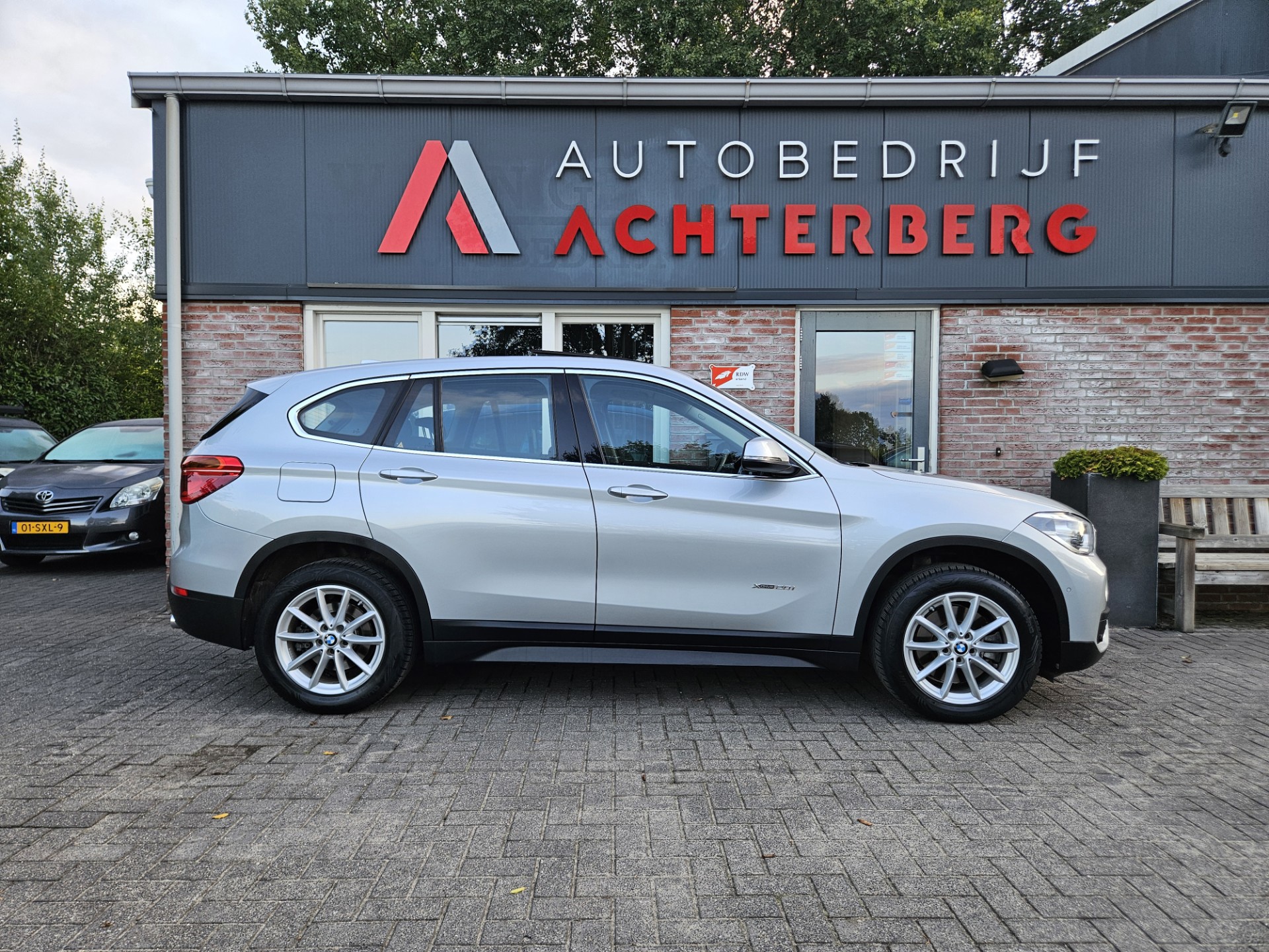 Foto van BMW X1 Xdrive20i