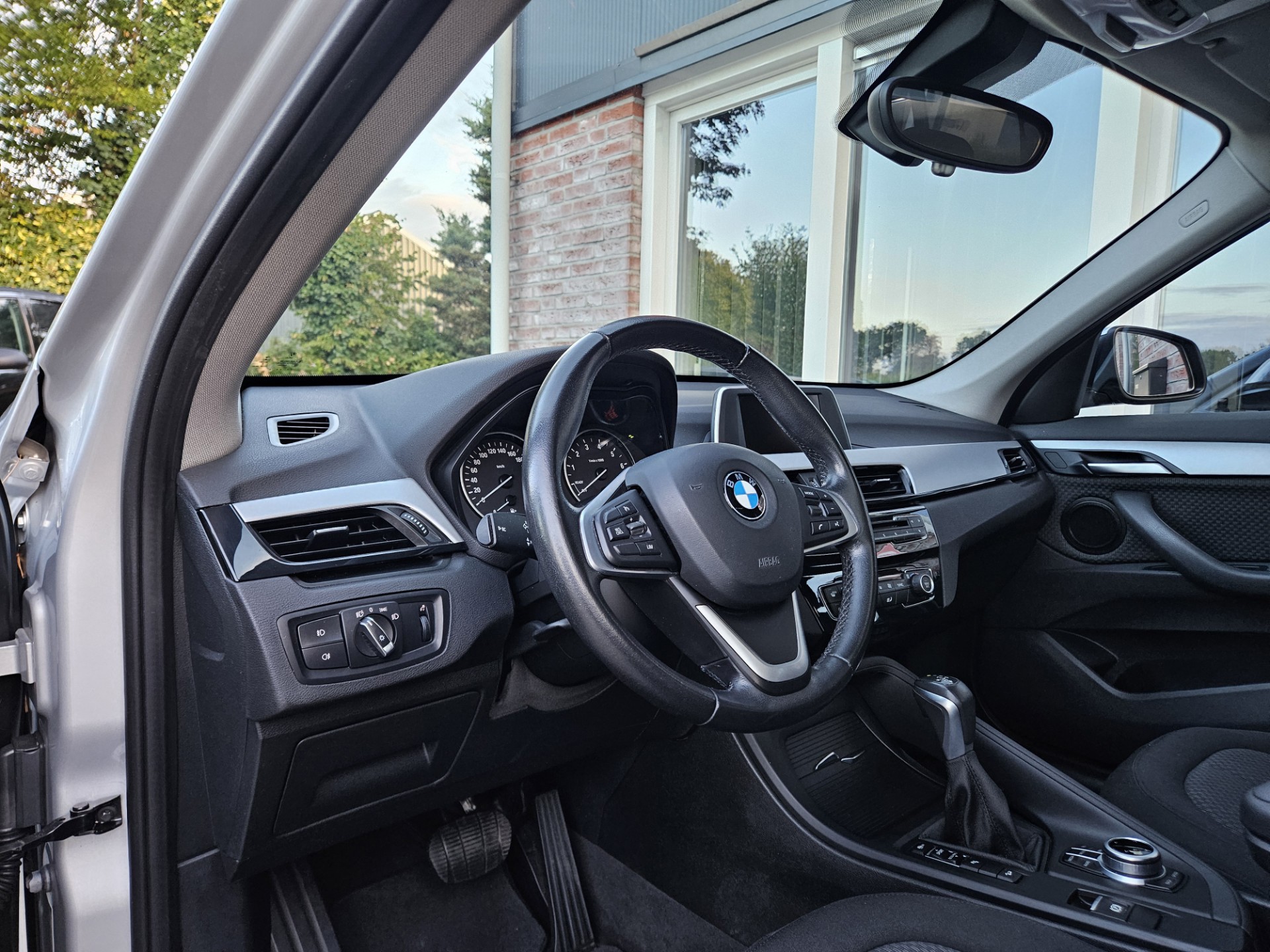Foto van BMW X1 Xdrive20i