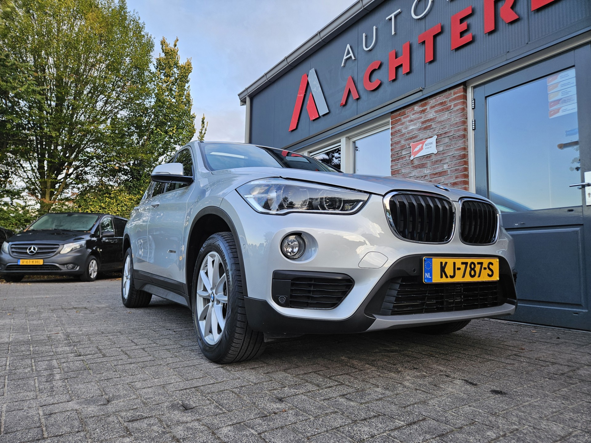 Foto van BMW X1 Xdrive20i