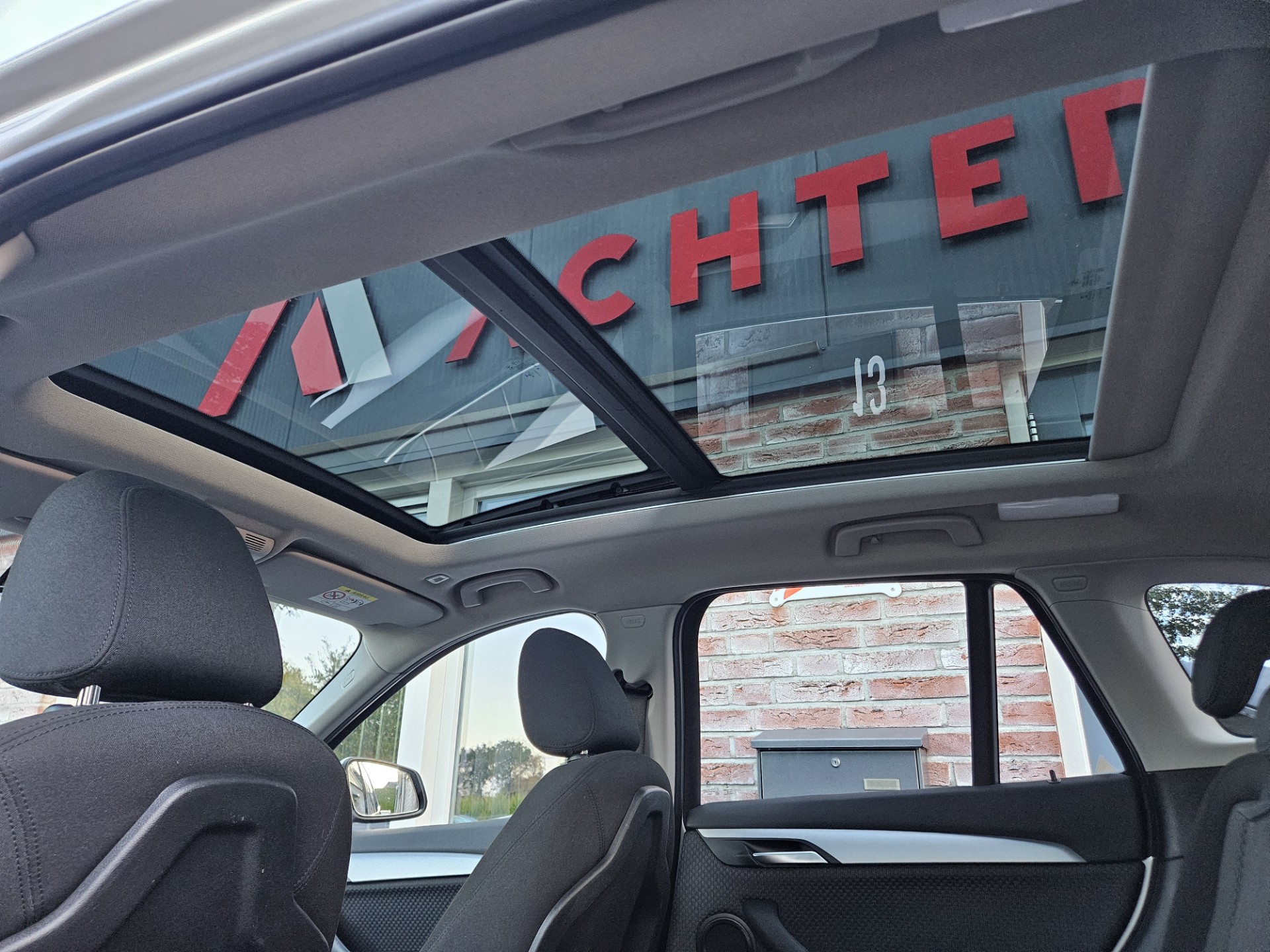 Foto van BMW X1 Xdrive20i