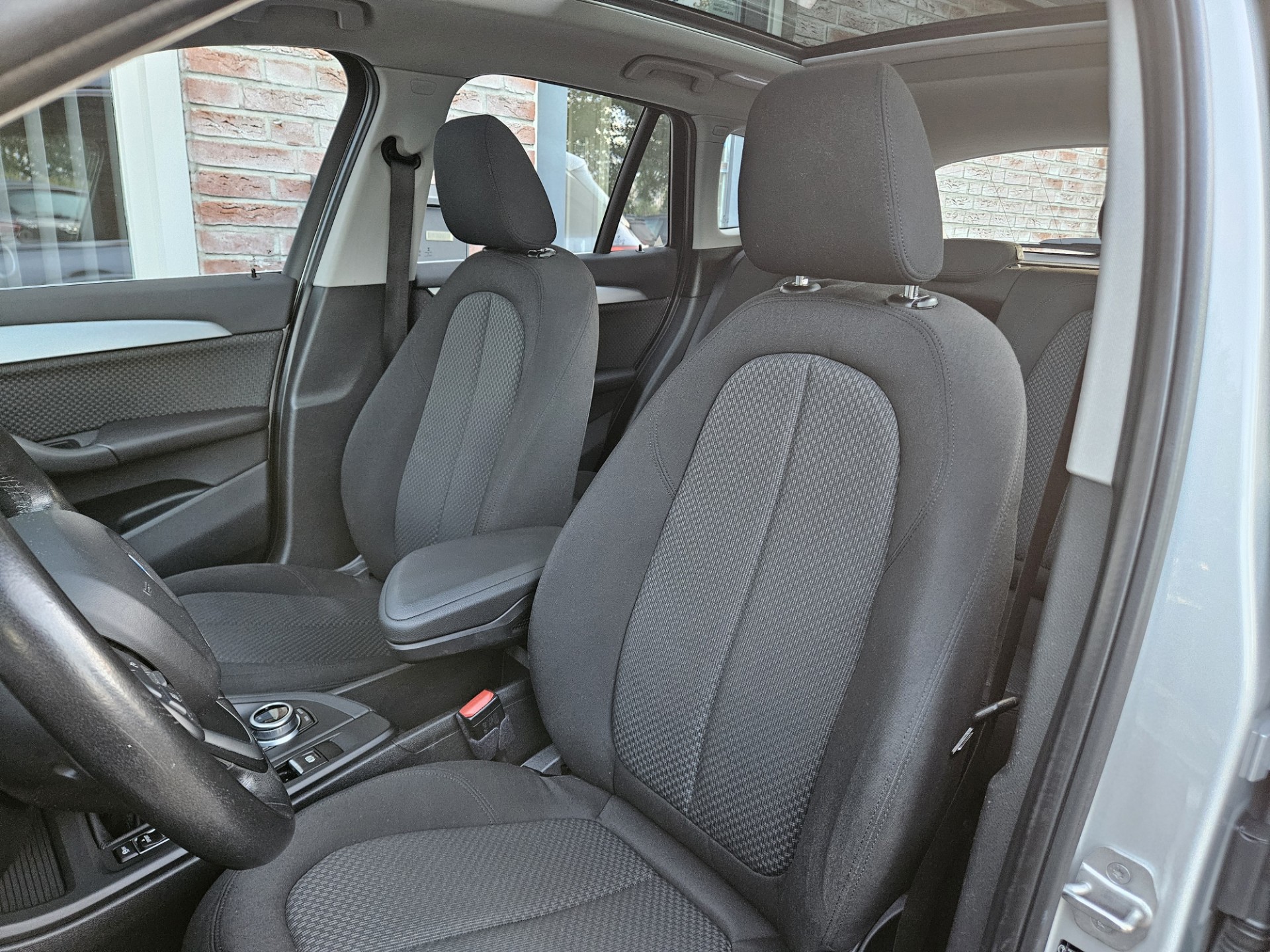 Foto van BMW X1 Xdrive20i