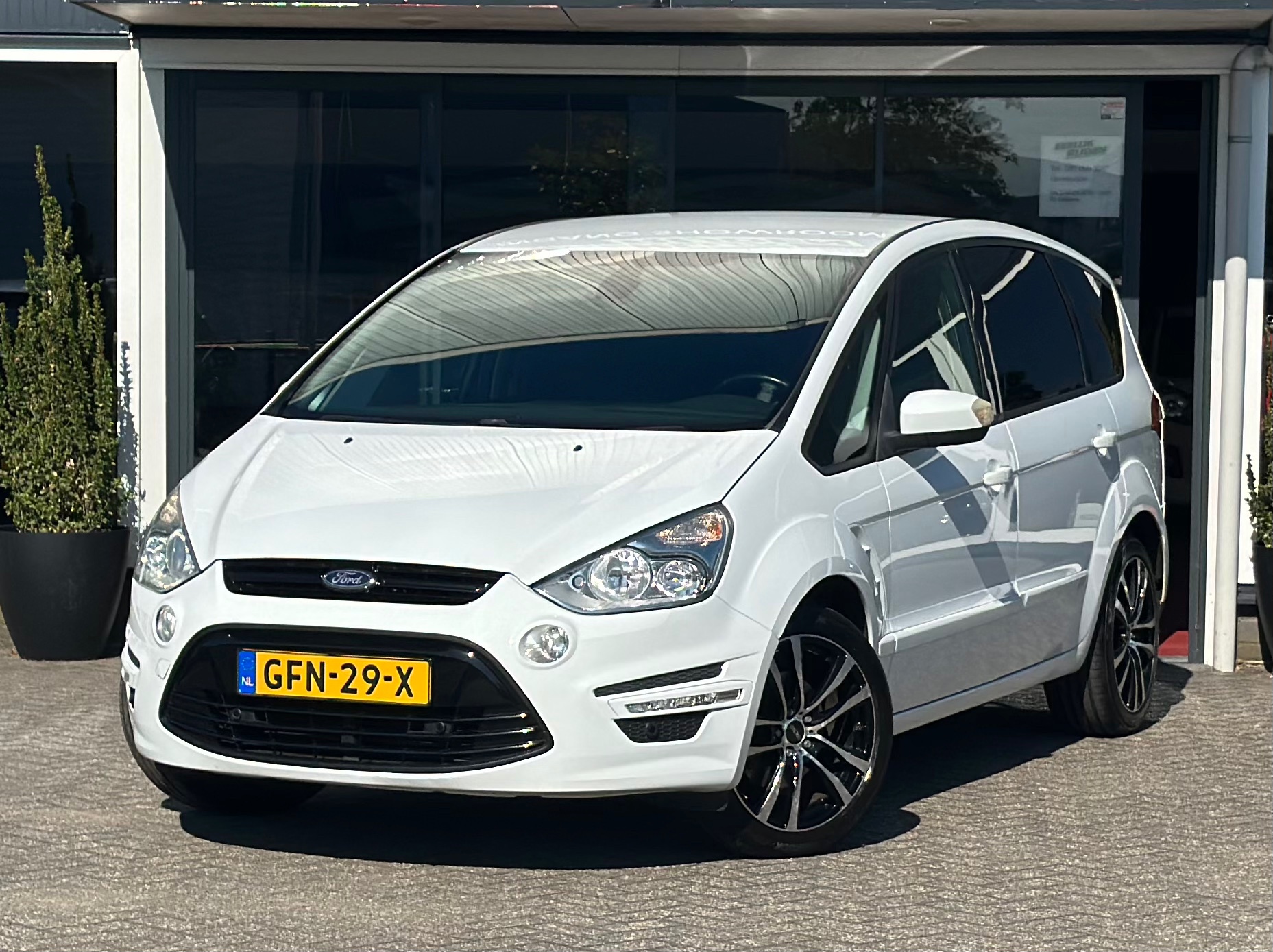 Foto van Ford S-max