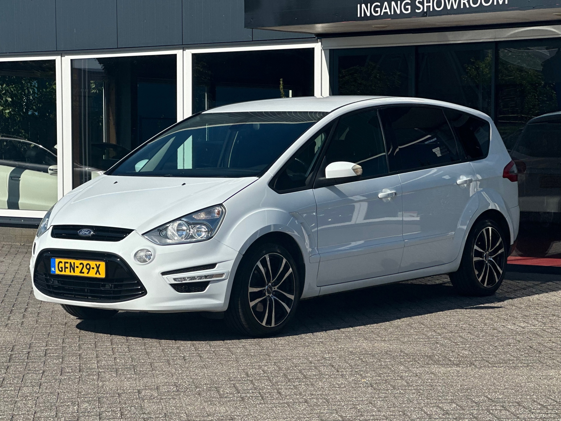 Foto van Ford S-max