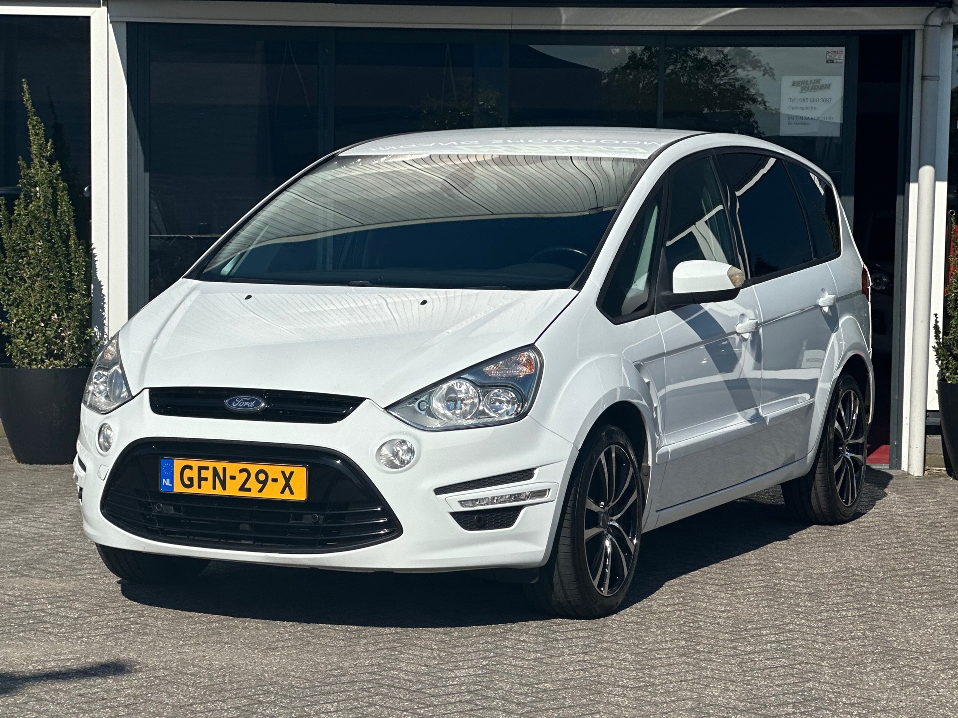 Foto van Ford S-max