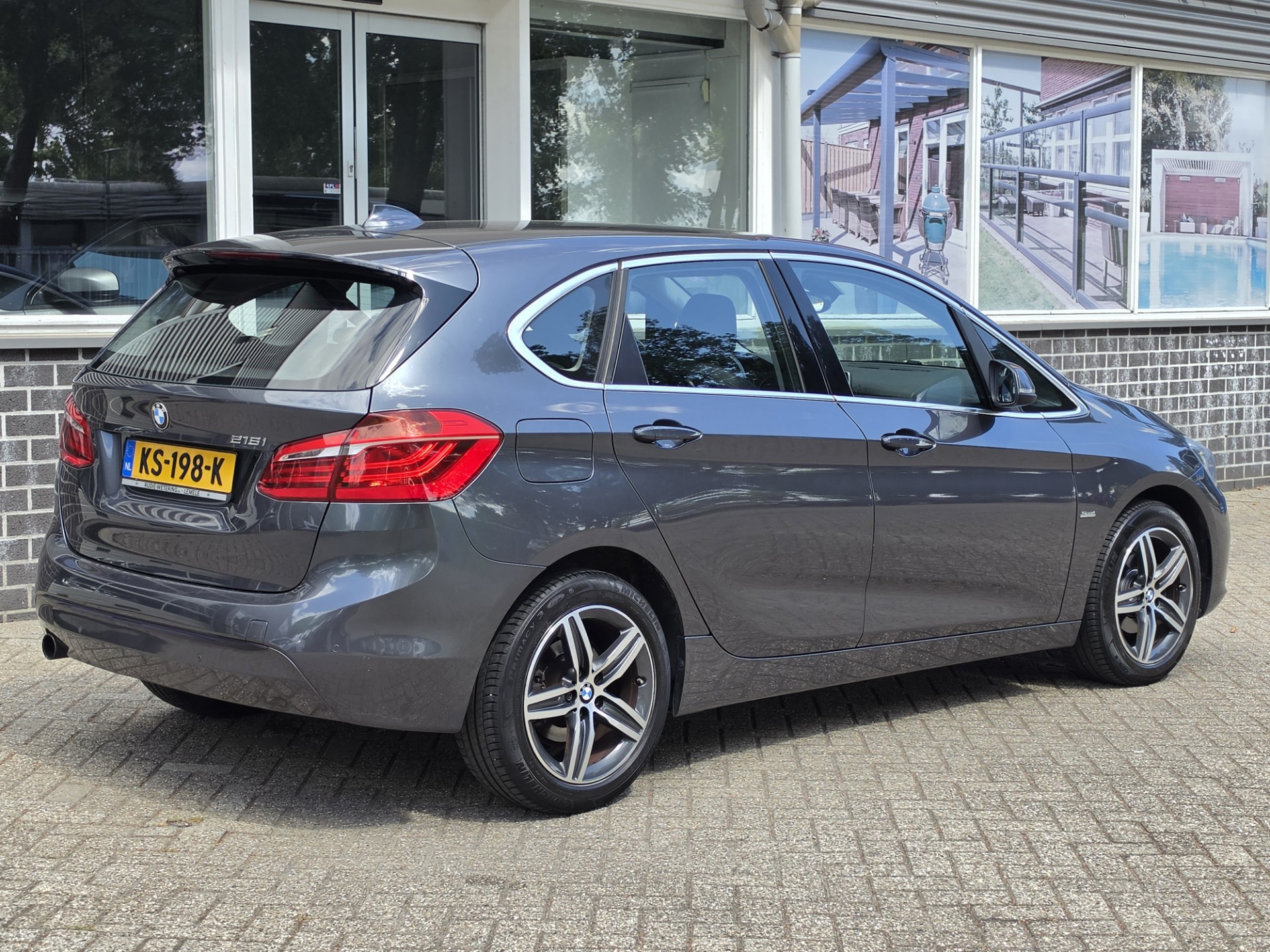 Foto van BMW 216i Active Tourer
