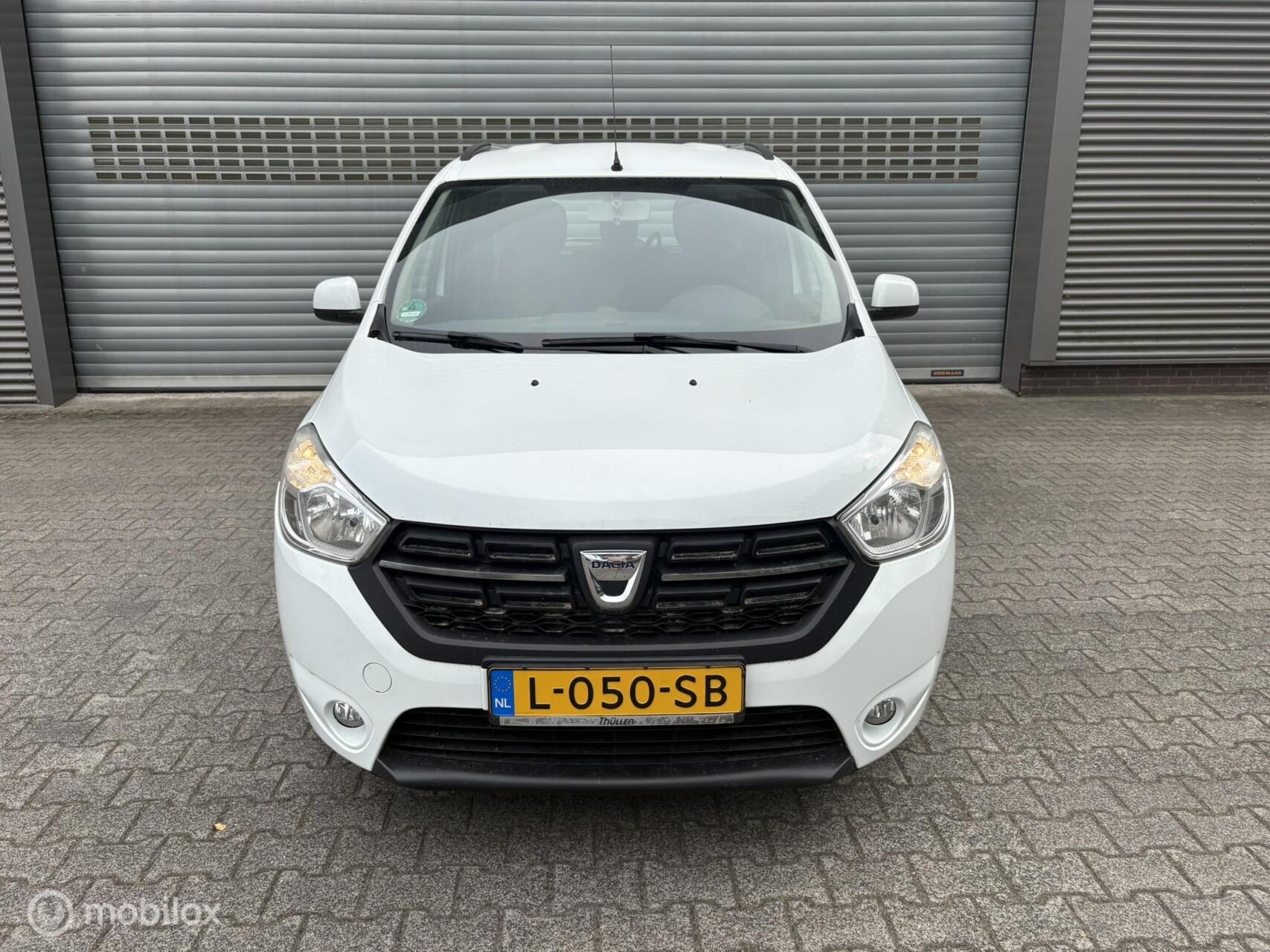Foto van Dacia Lodgy