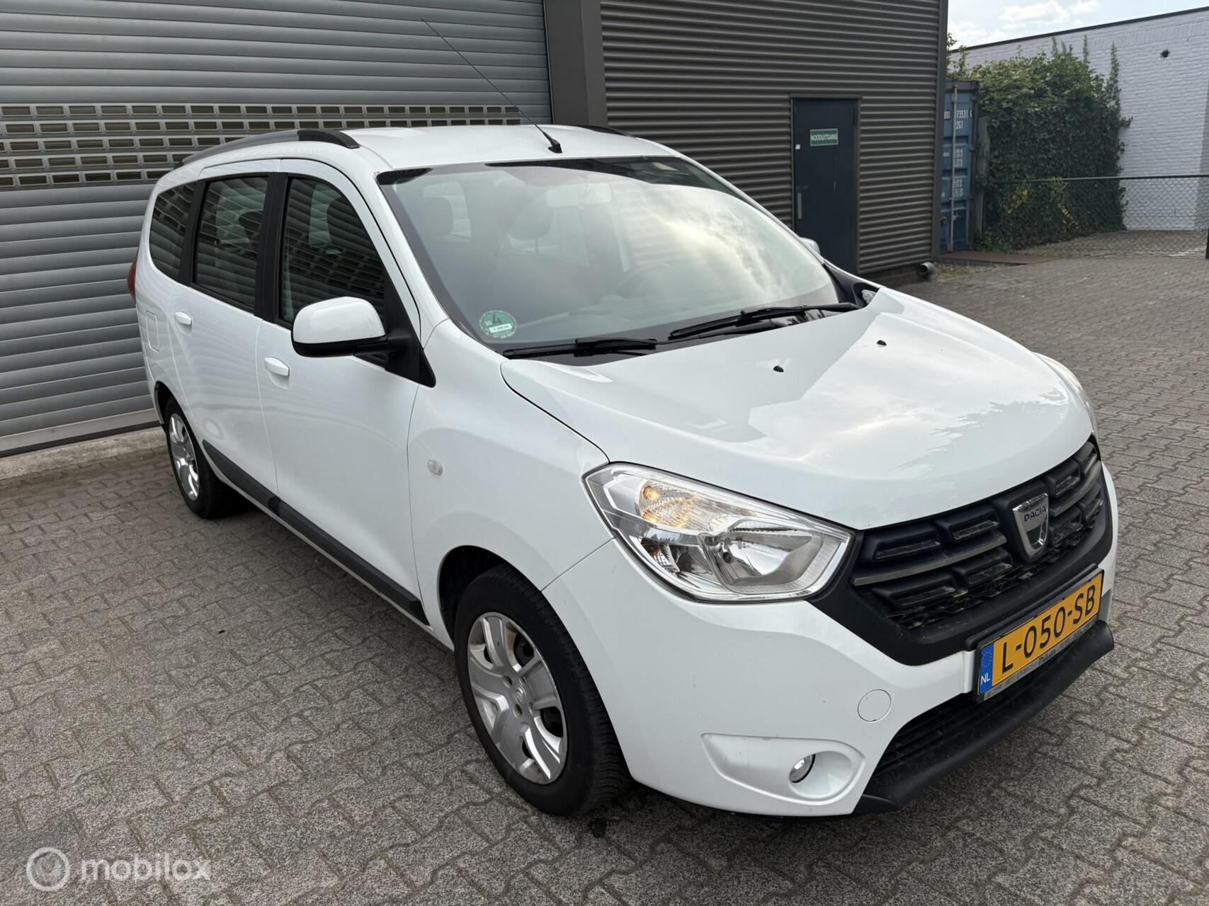 Foto van Dacia Lodgy
