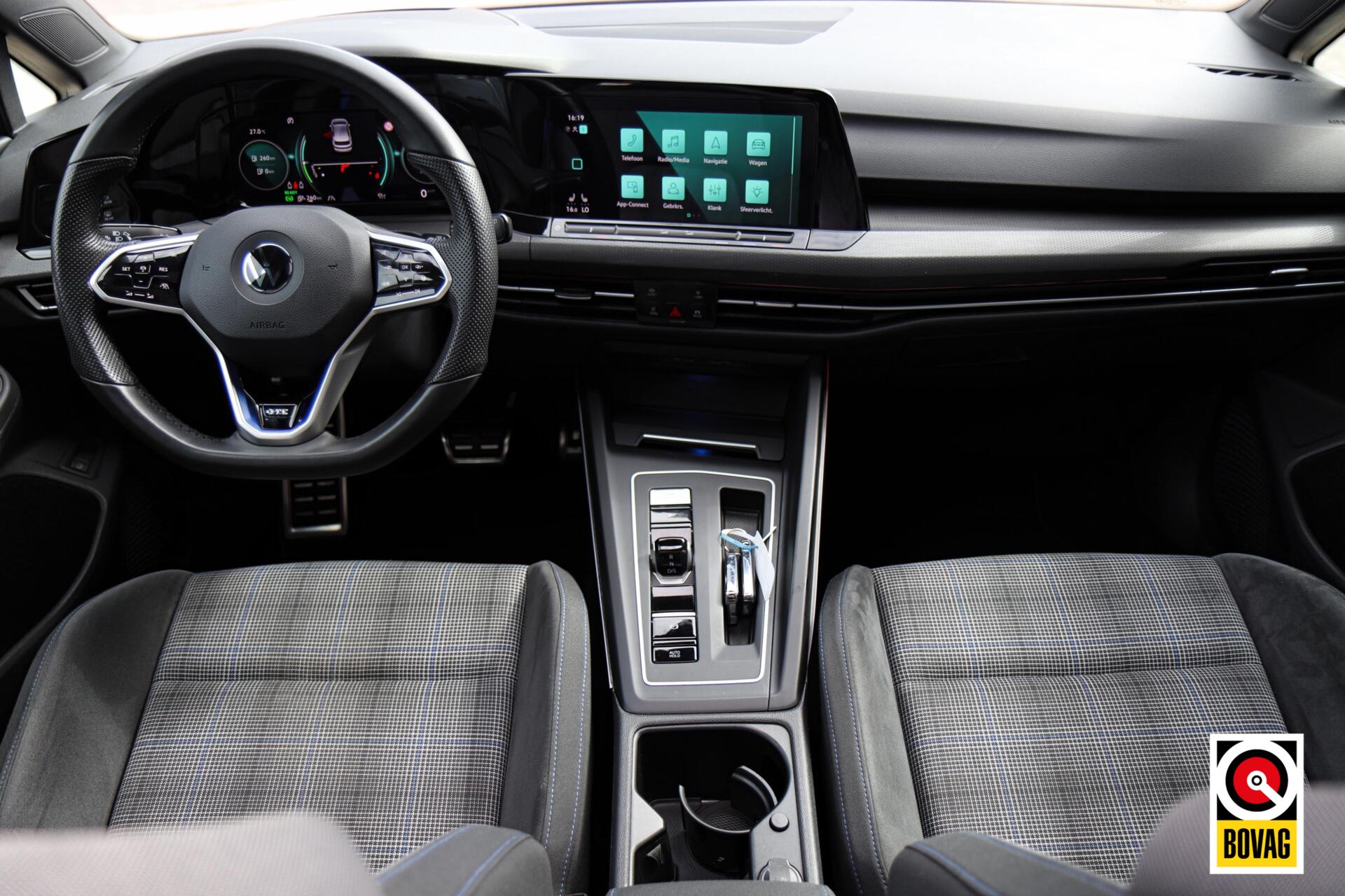 Foto van Volkswagen Golf GTE