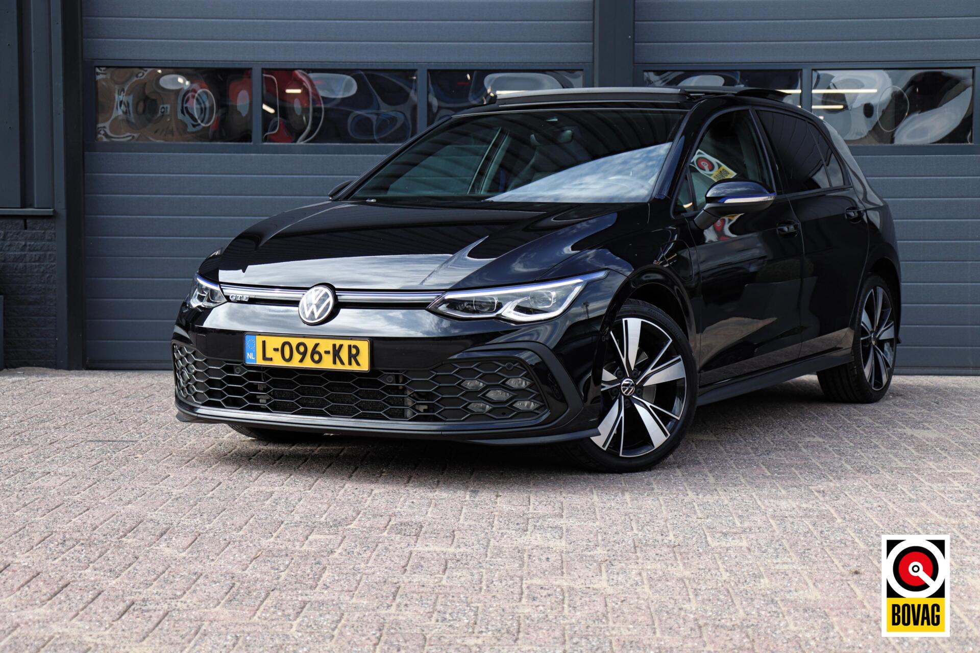 Volkswagen Golf GTE 1.4 eHybrid GTE |IQ-LIGHT|PANODAK|HUD|CARPLAY|CAMERA|SFEERVERL.|STUUR+STOELVERW.|KEYLESS 2021 - voorkant
