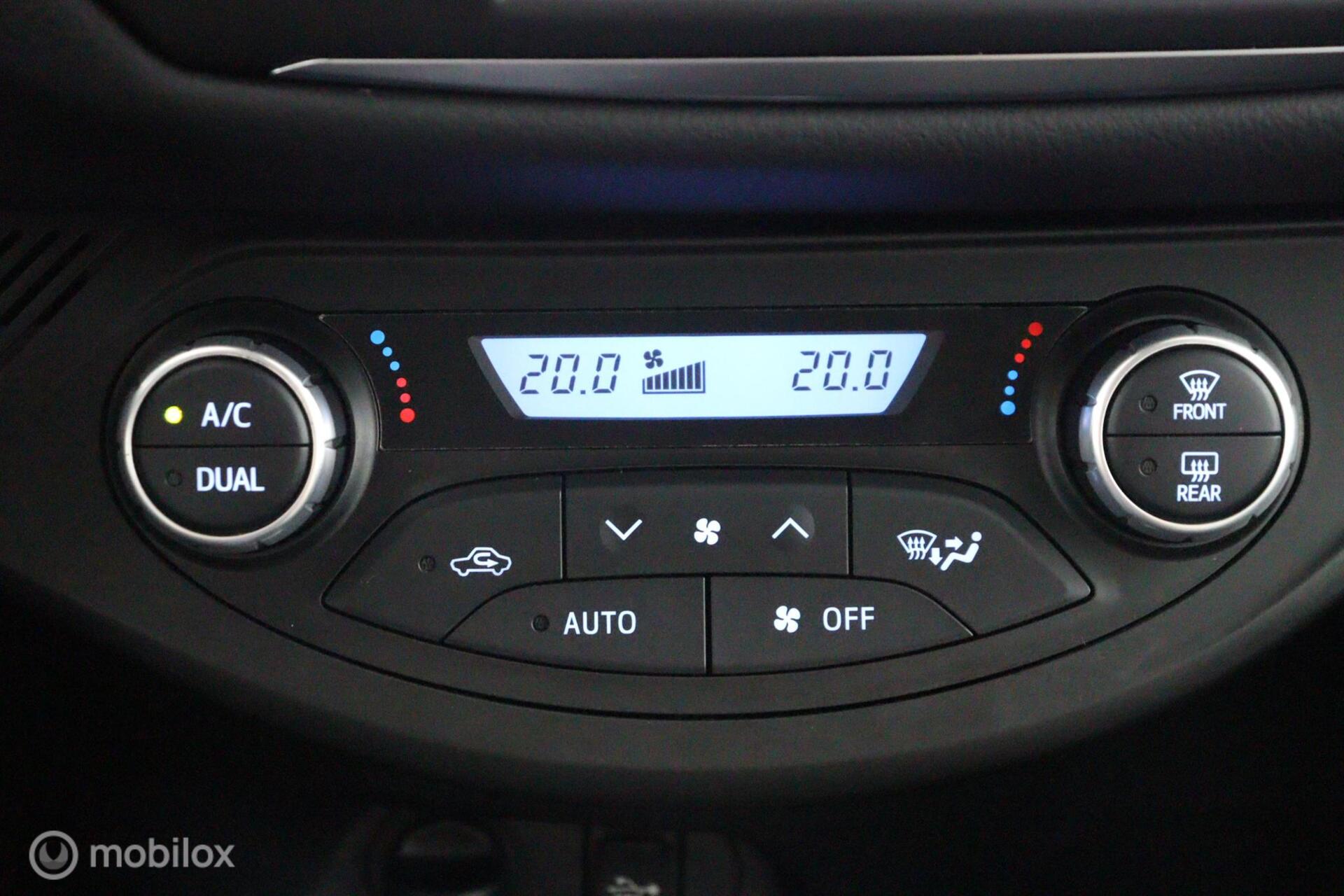 Foto van Toyota Toyota Yaris Hybrid