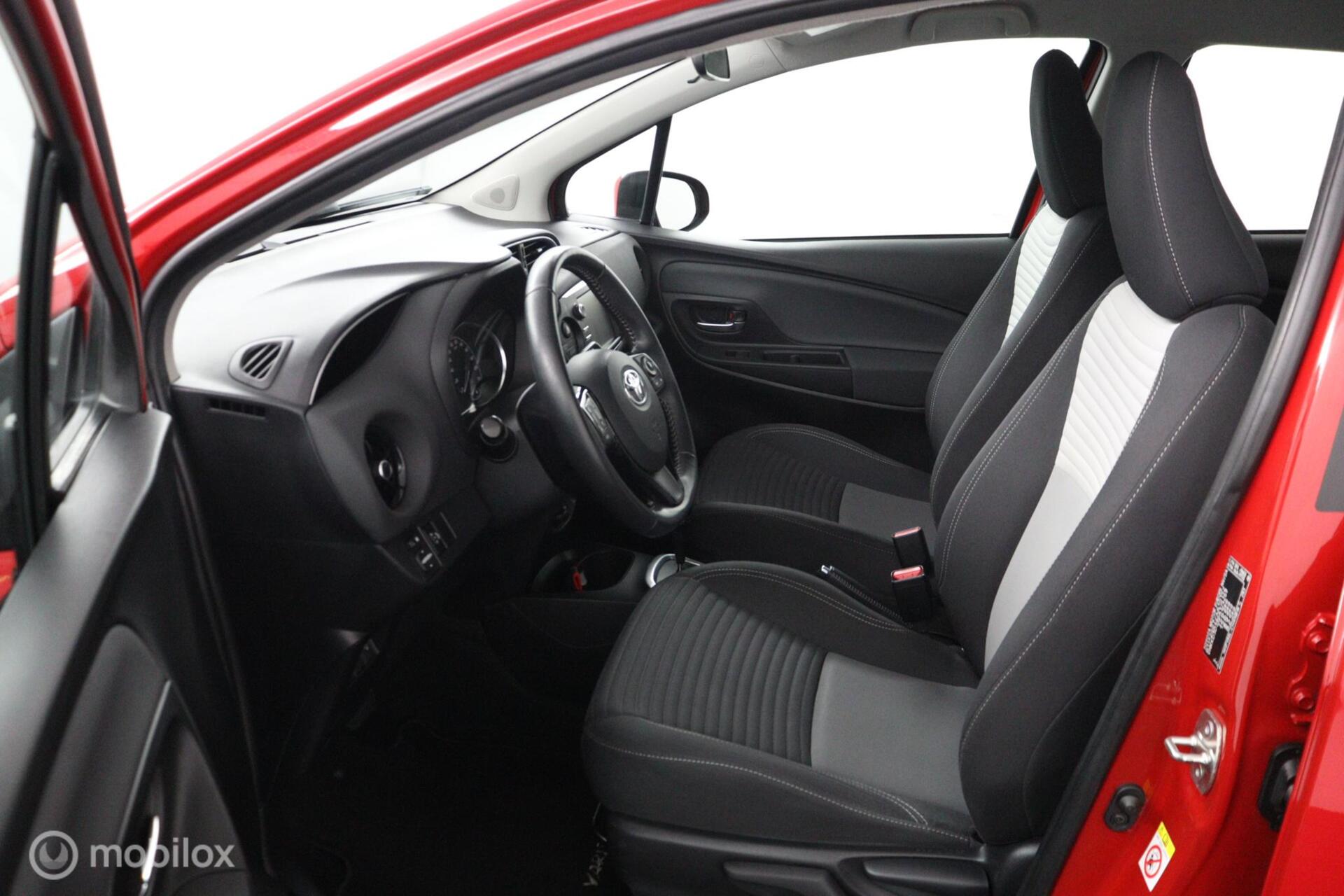 Foto van Toyota Toyota Yaris Hybrid