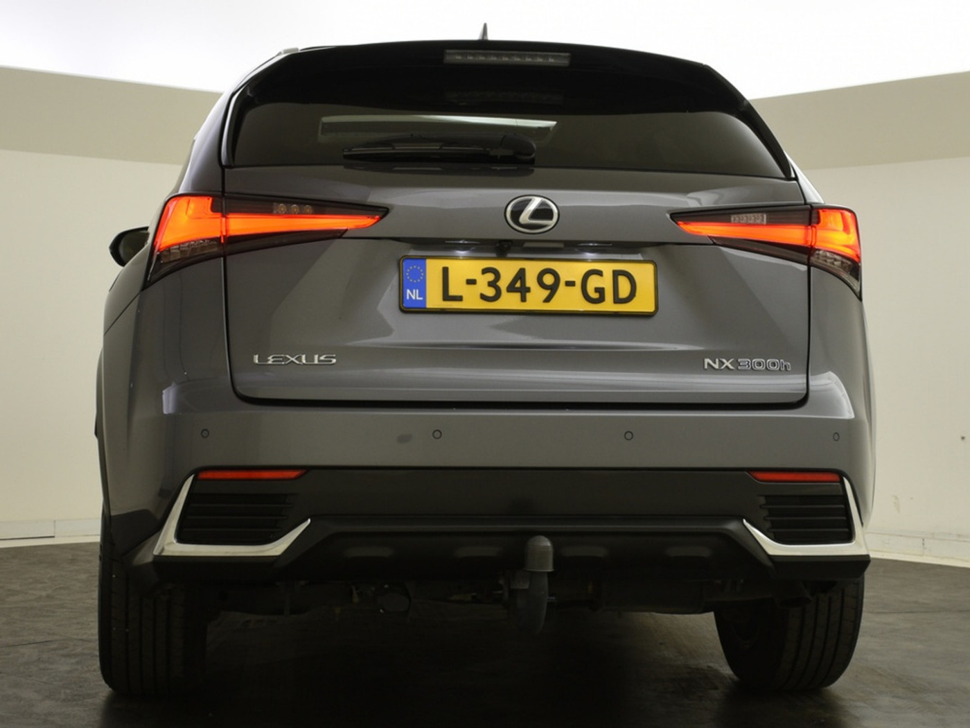 Foto van Lexus Lexus Nx300h