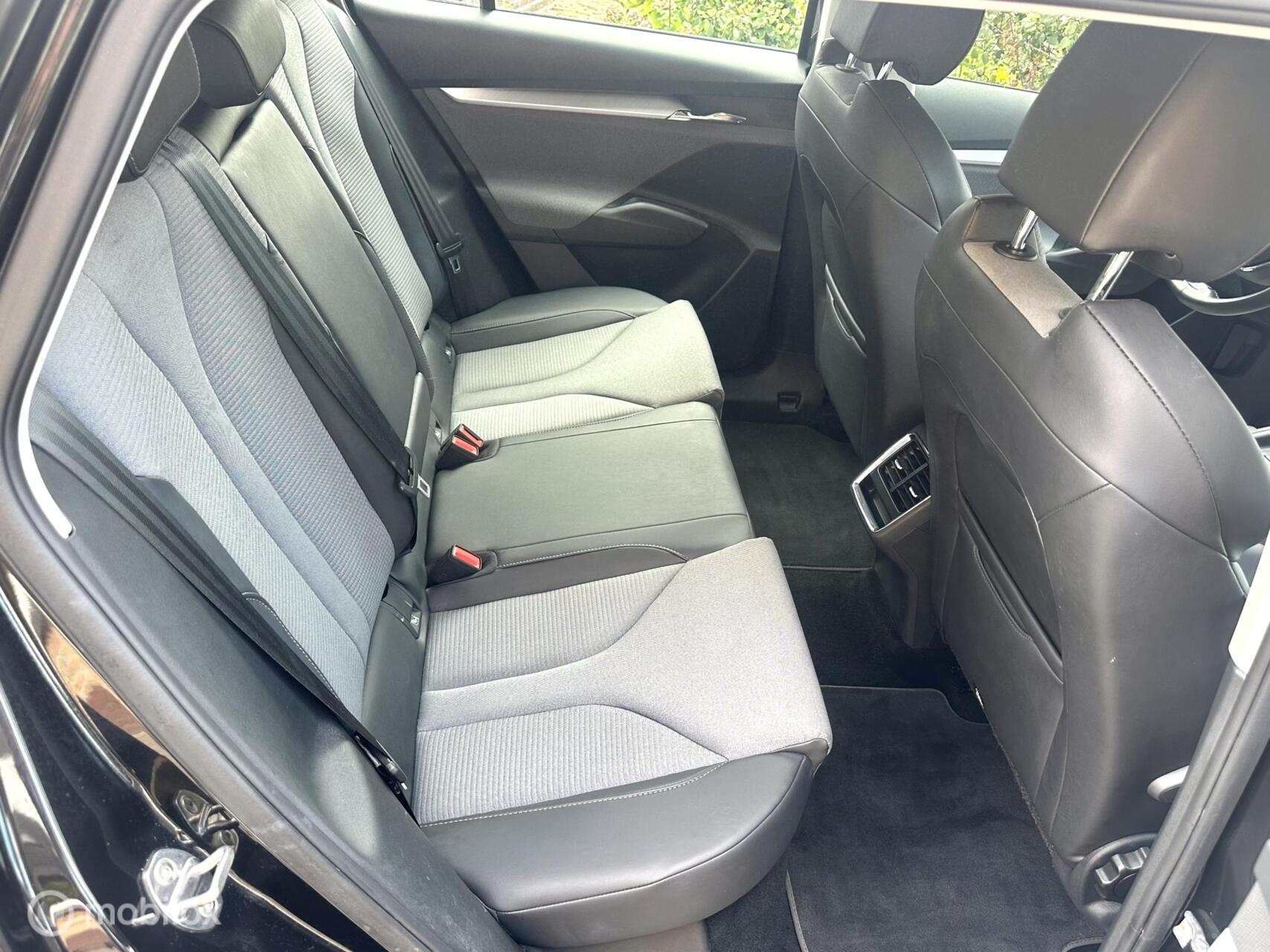 Foto van Skoda Enyaq 80