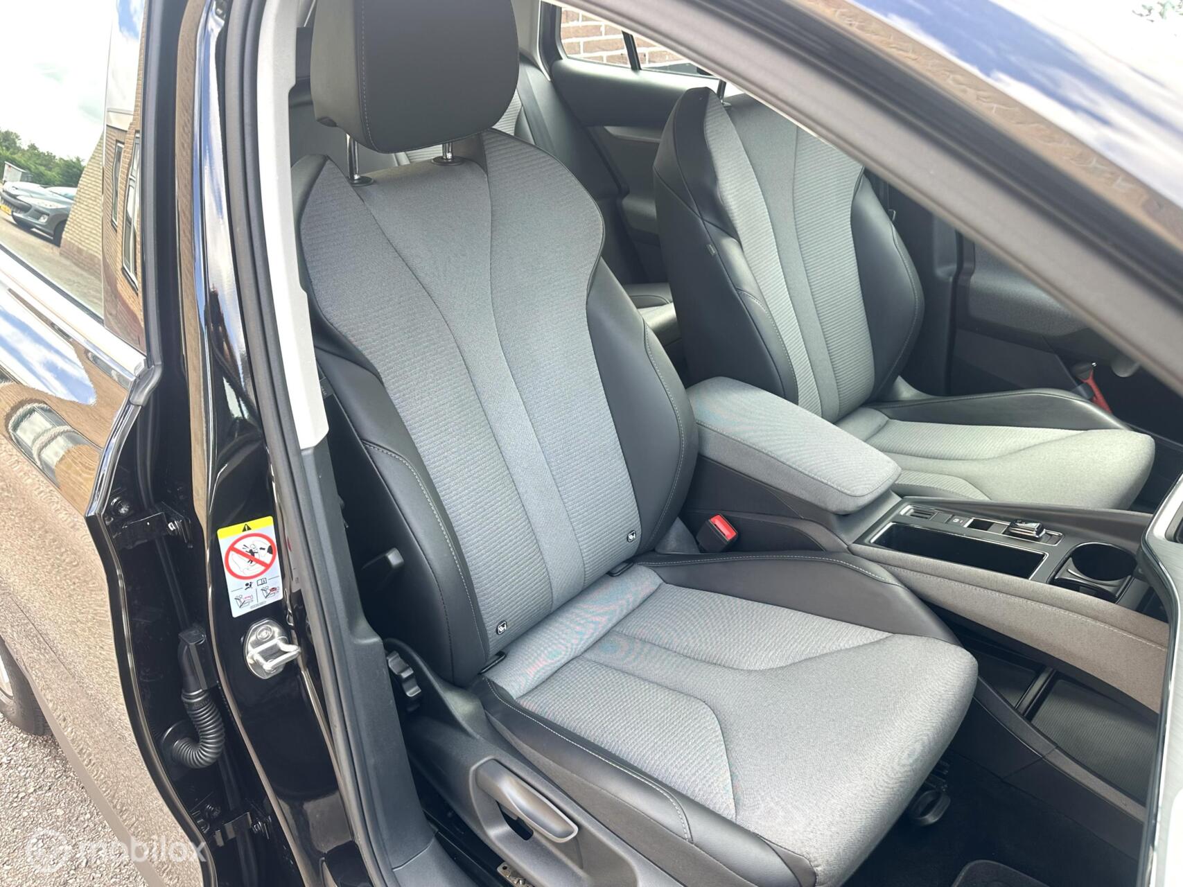 Foto van Skoda Enyaq 80