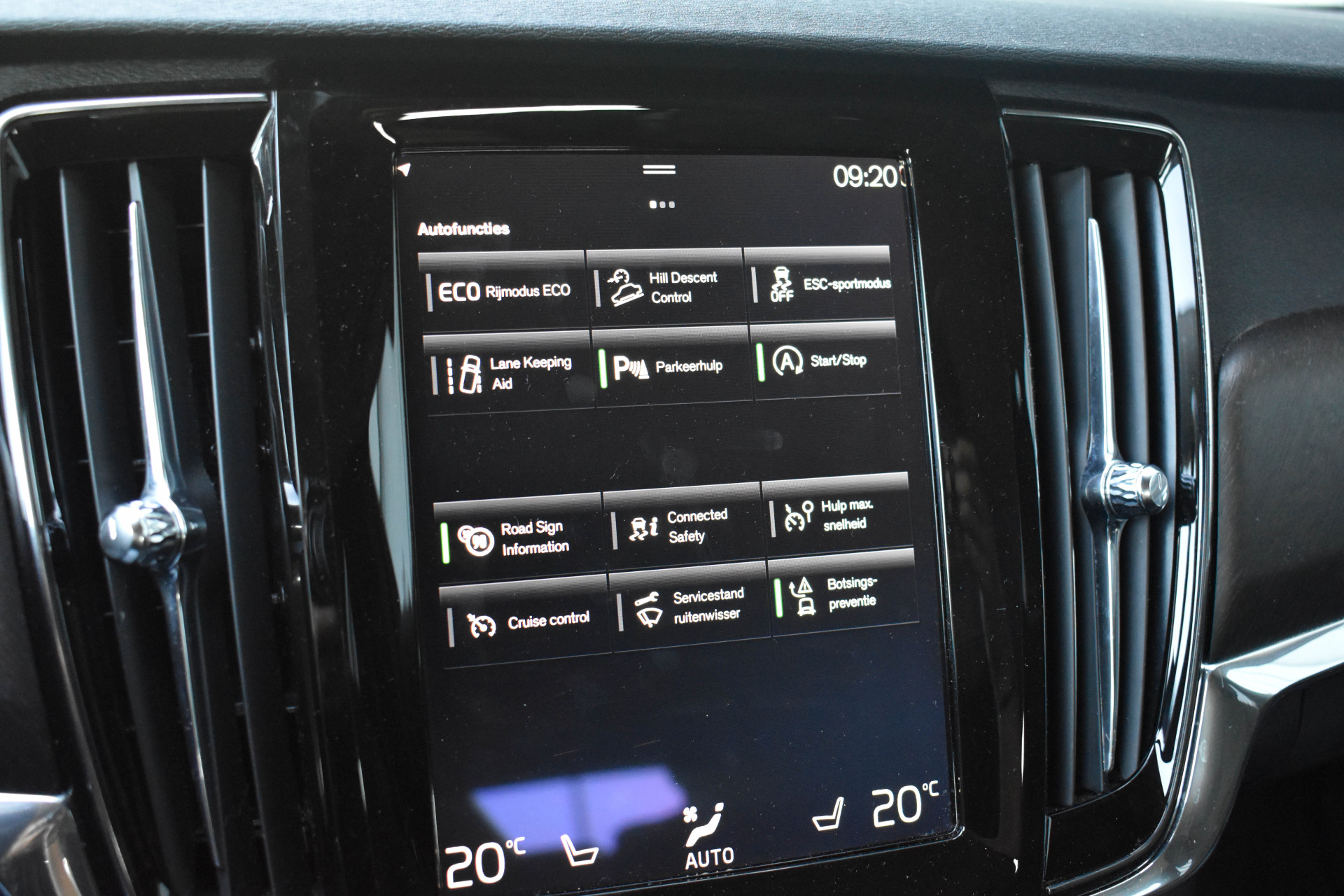 Foto van Volvo V90 Cross Country