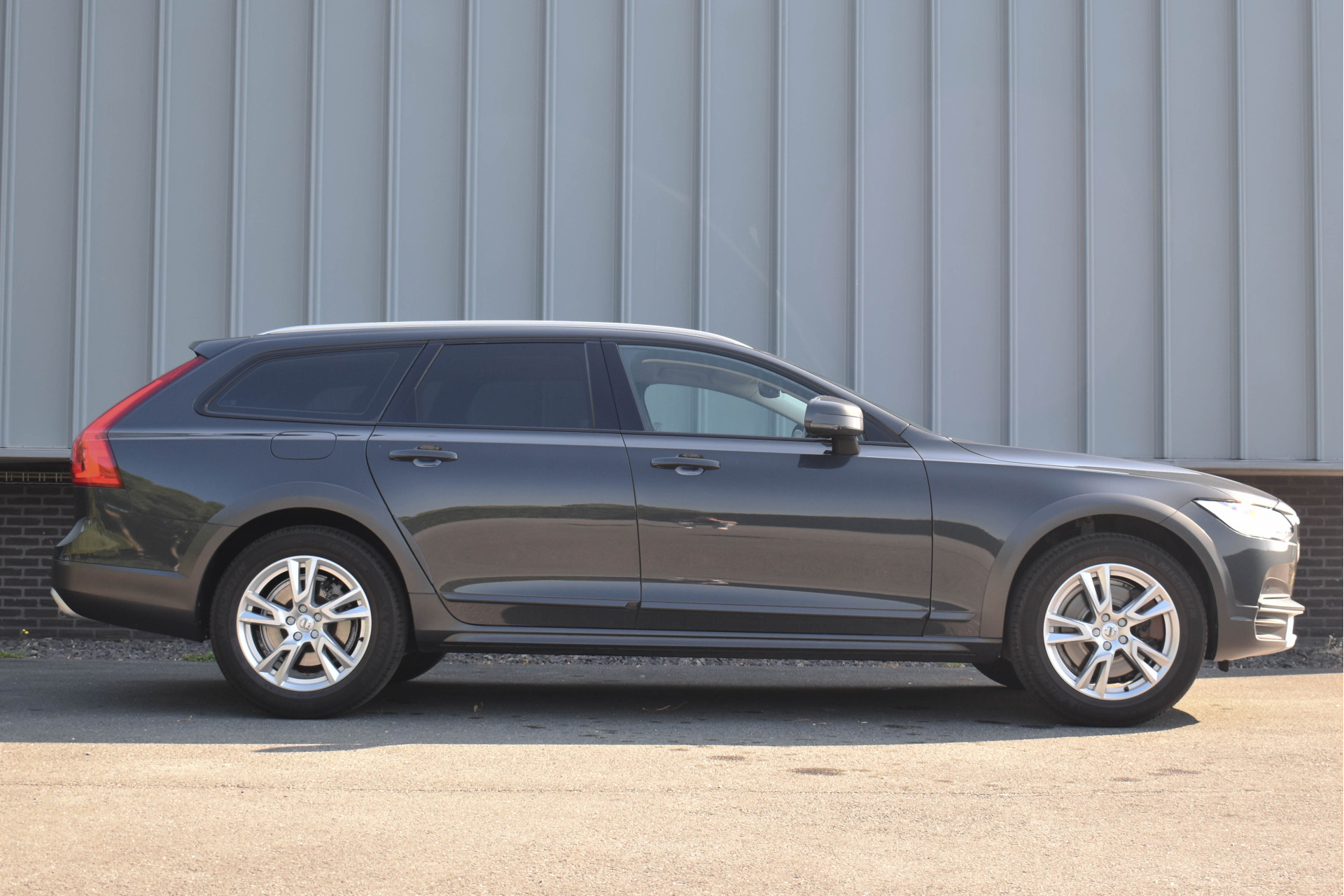 Foto van Volvo V90 Cross Country