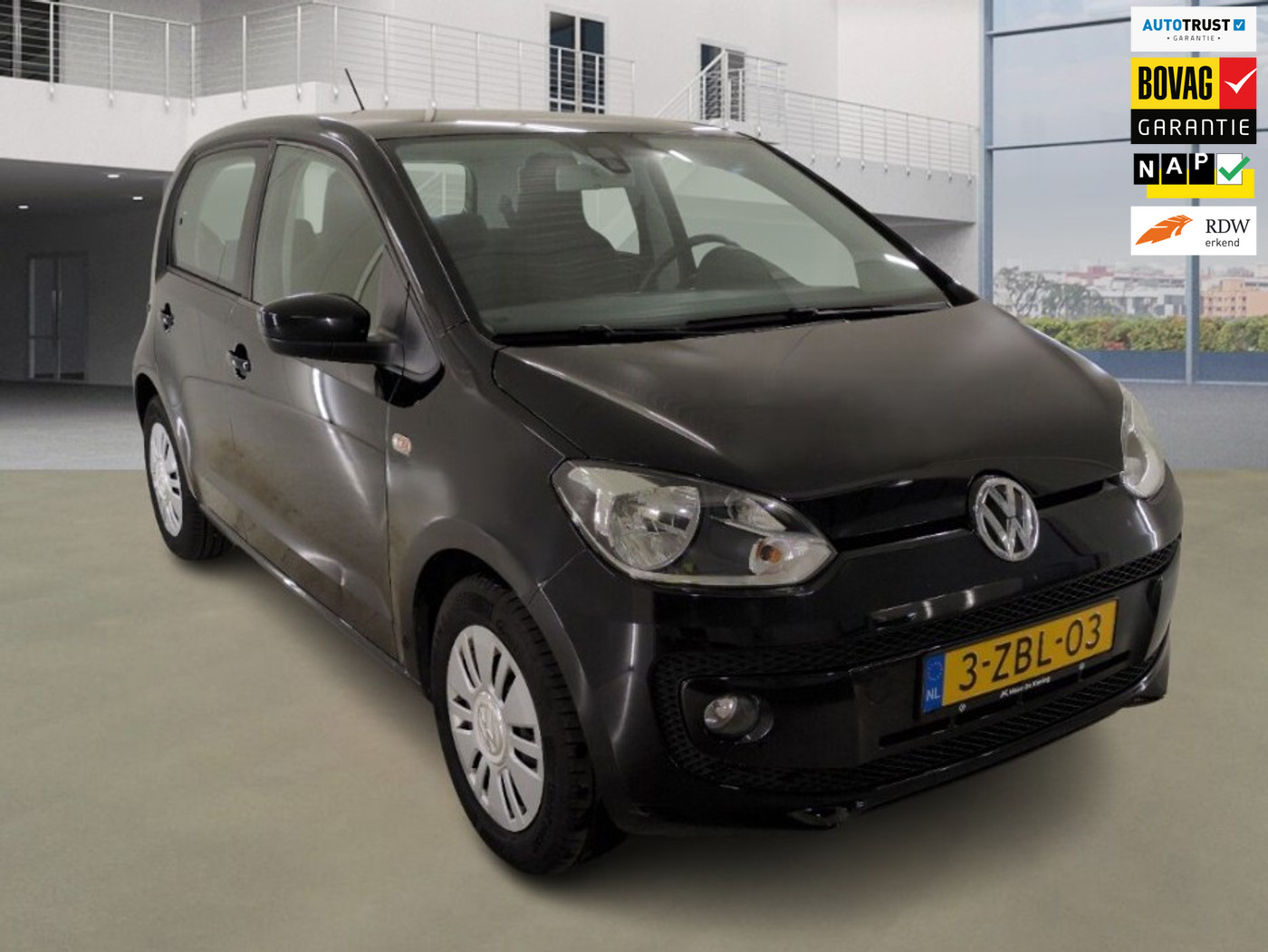 Volkswagen Up 1.0 move up! BlueMotion 79.997 km +NAP NL-auto 2014 - voorkant
