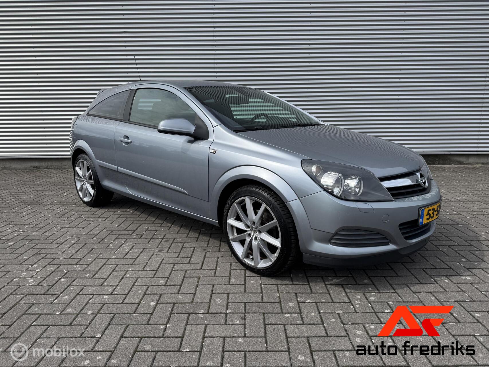Foto van Opel Astra GTC