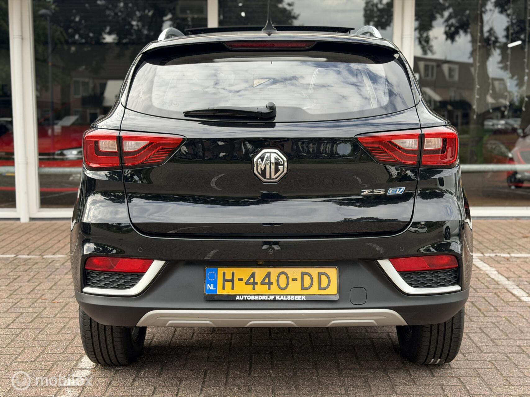Foto van MG MG ZS Ev