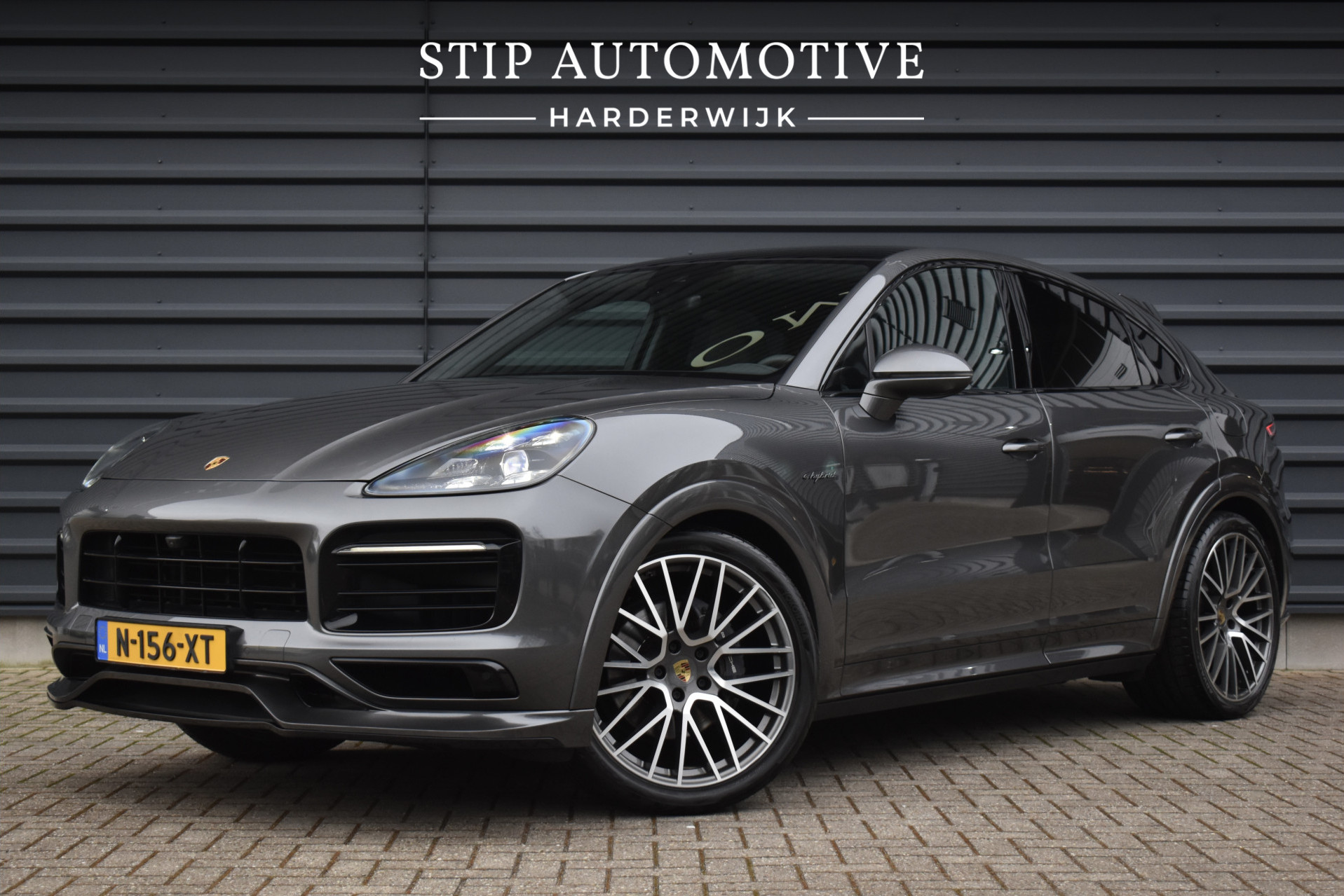 Porsche Cayenne Coupé 3.0 E-Hybrid 2022 - voorkant