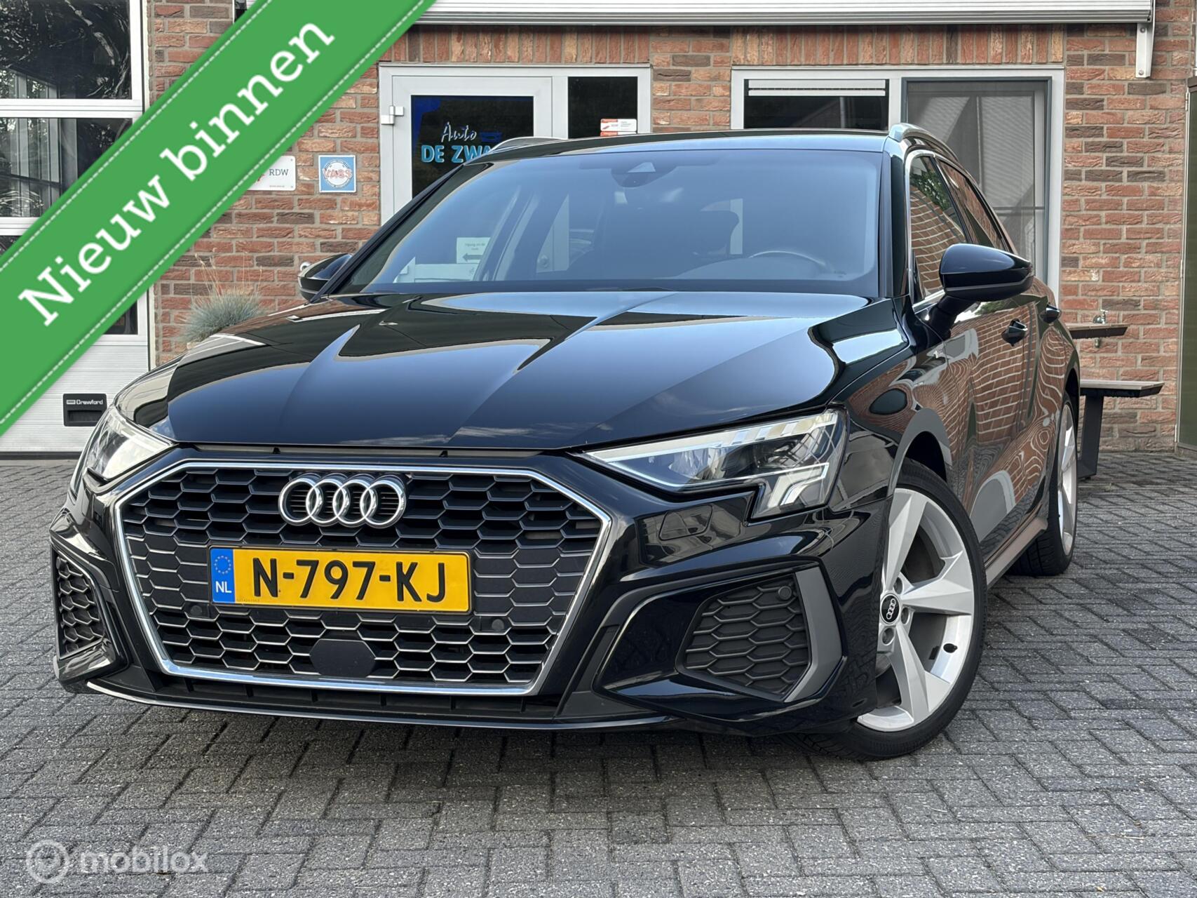 Audi A3 Sportback 35 TFSI S edition|Stoelverwarmig|Carplay|Virtueel Cockpit. 2021 - voorkant