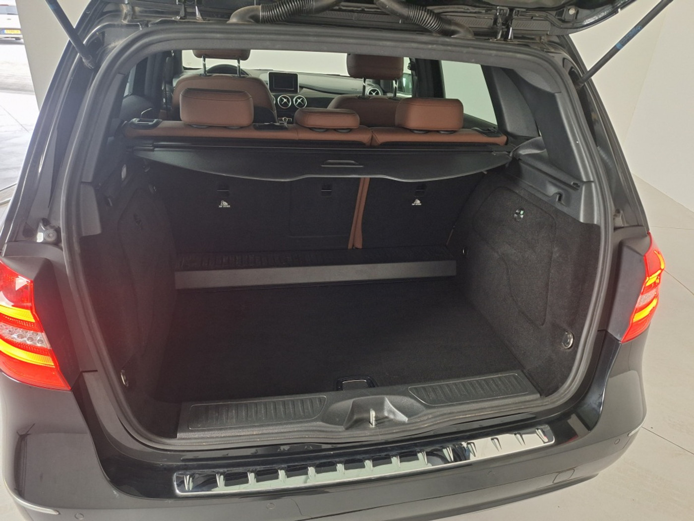 Foto van Mercedes-Benz B 180