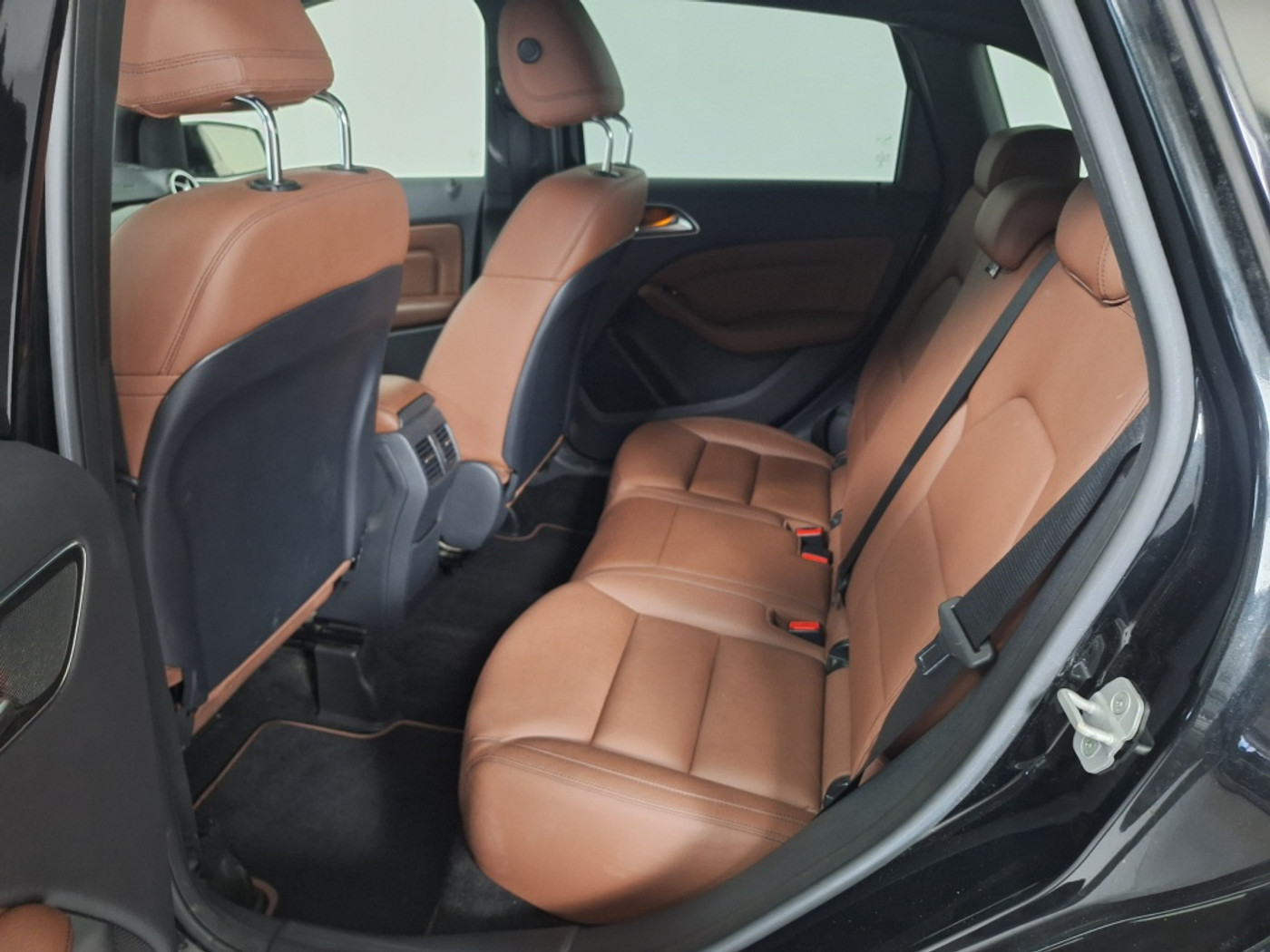 Foto van Mercedes-Benz B 180