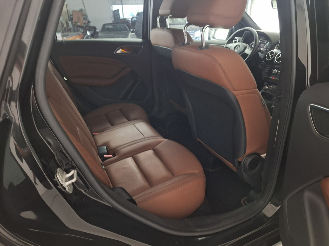 Foto van Mercedes-Benz B 180