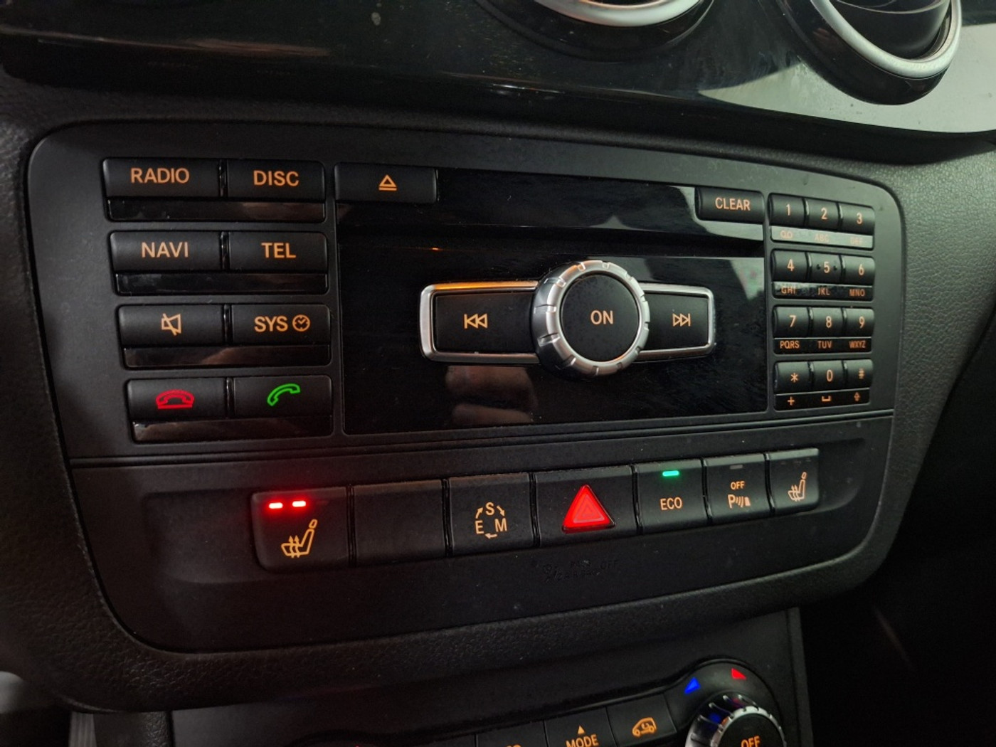 Foto van Mercedes-Benz B 180