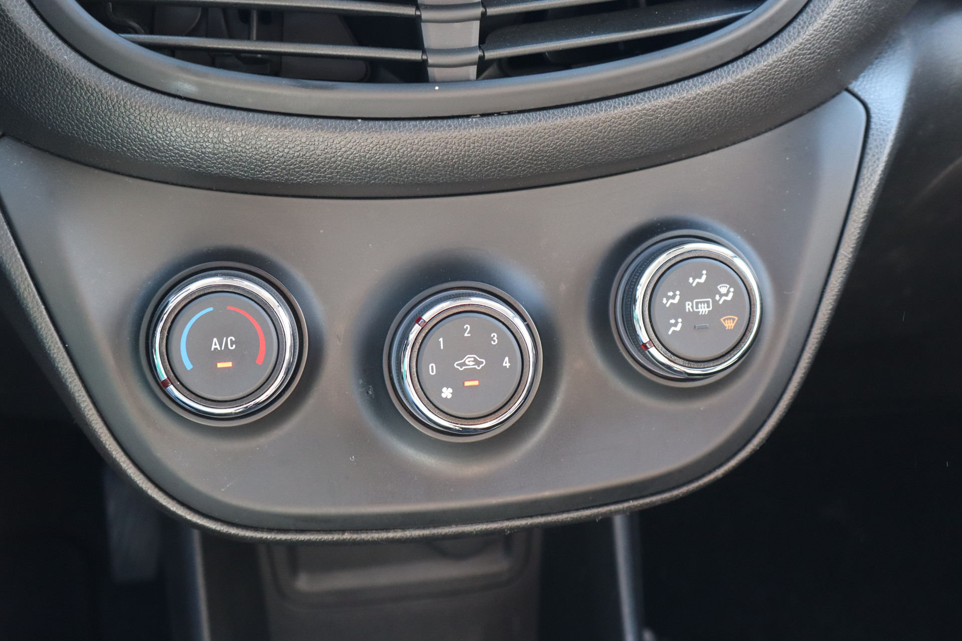 Foto van Opel Karl / Viva