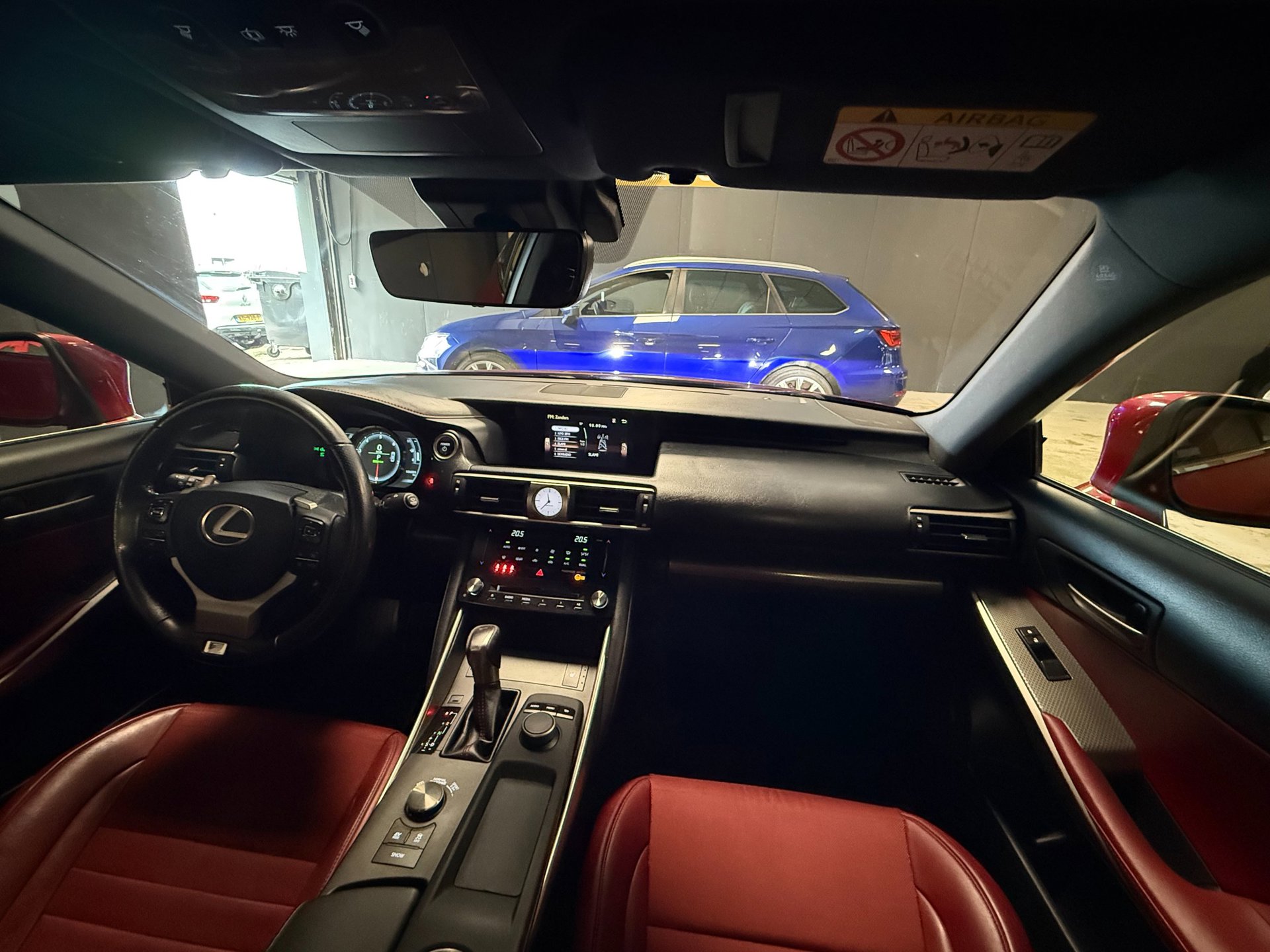 Foto van Lexus Lexus Is300h