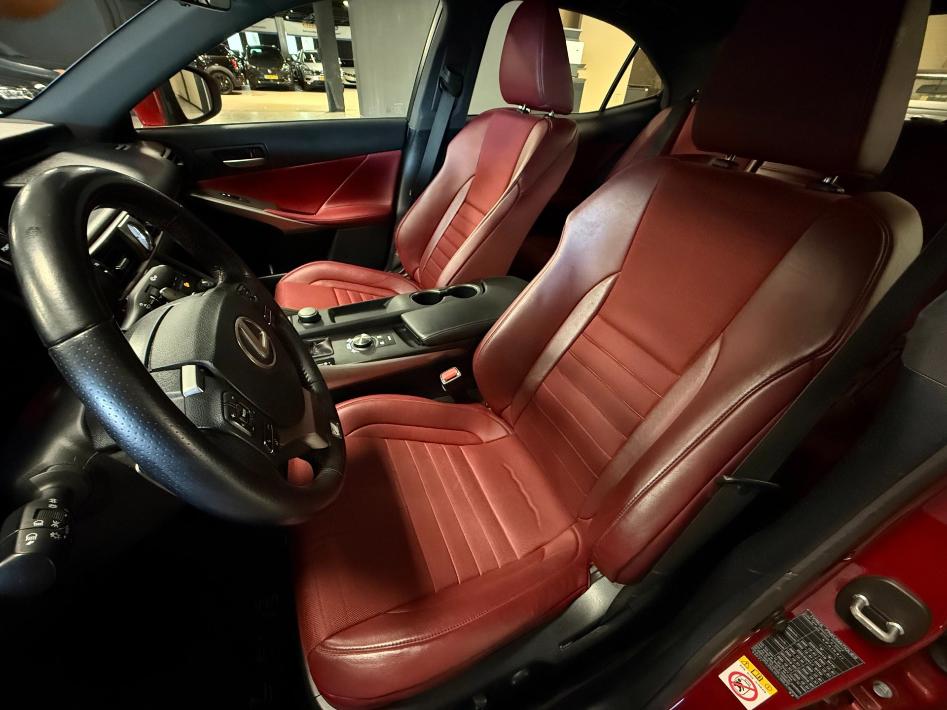 Foto van Lexus Lexus Is300h