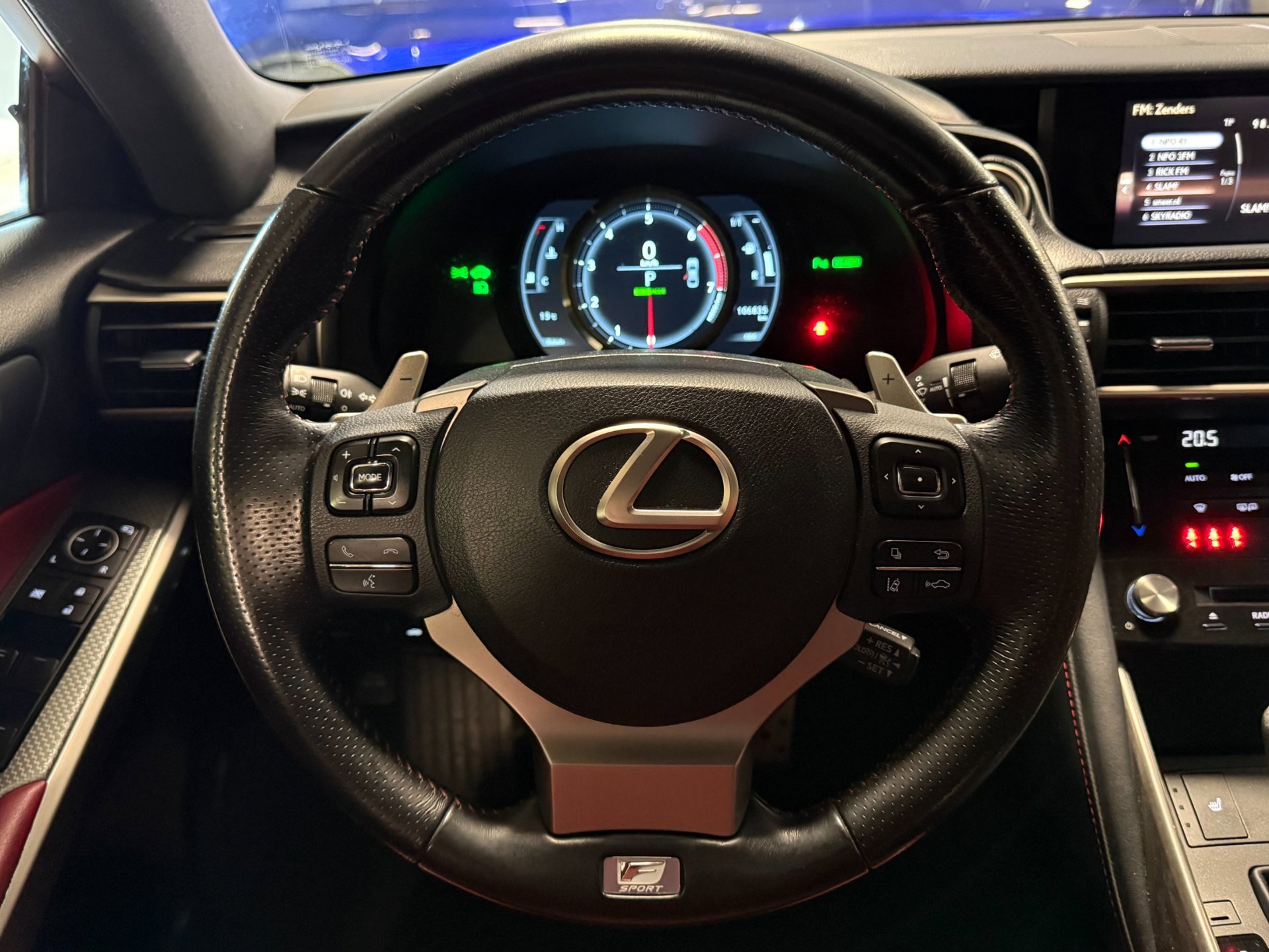 Foto van Lexus Lexus Is300h