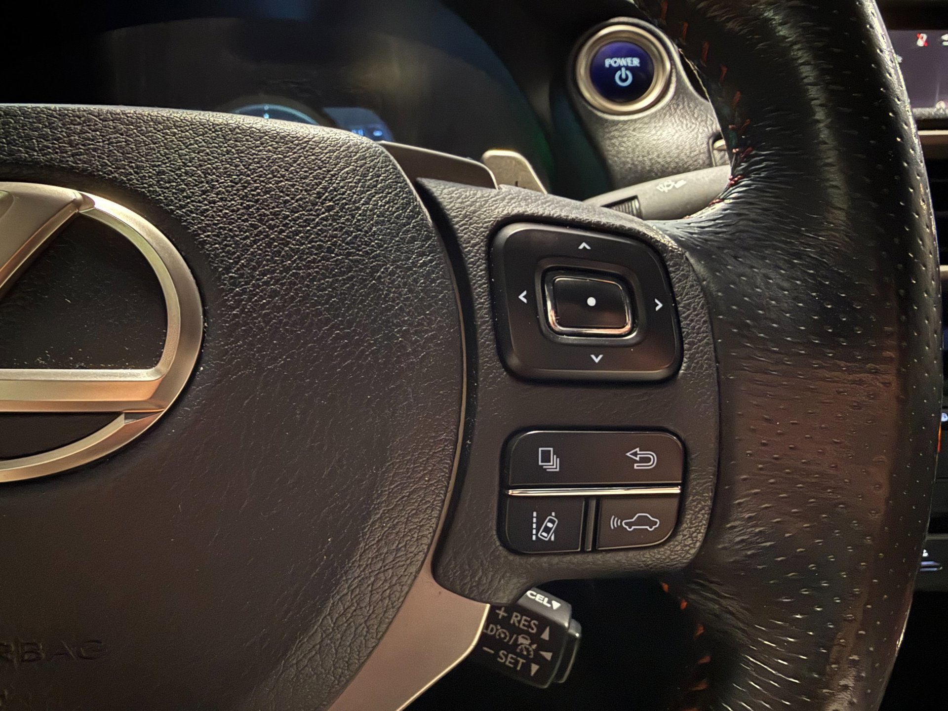 Foto van Lexus Lexus Is300h