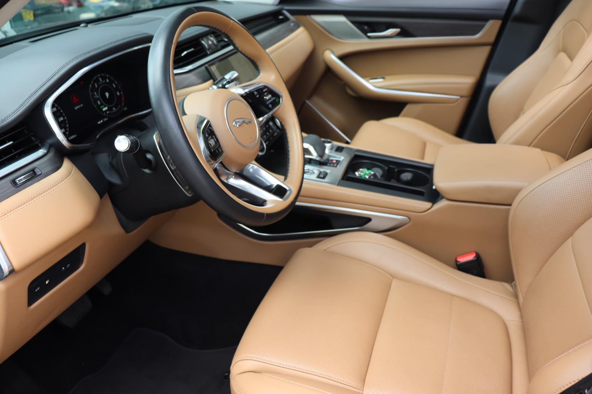 Foto van Jaguar F-pace