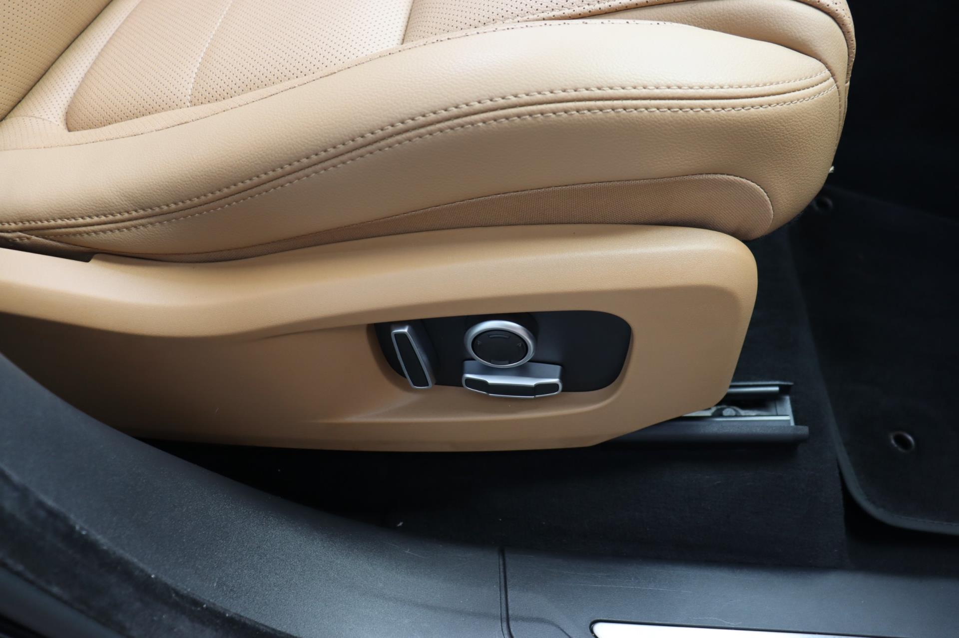 Foto van Jaguar F-pace