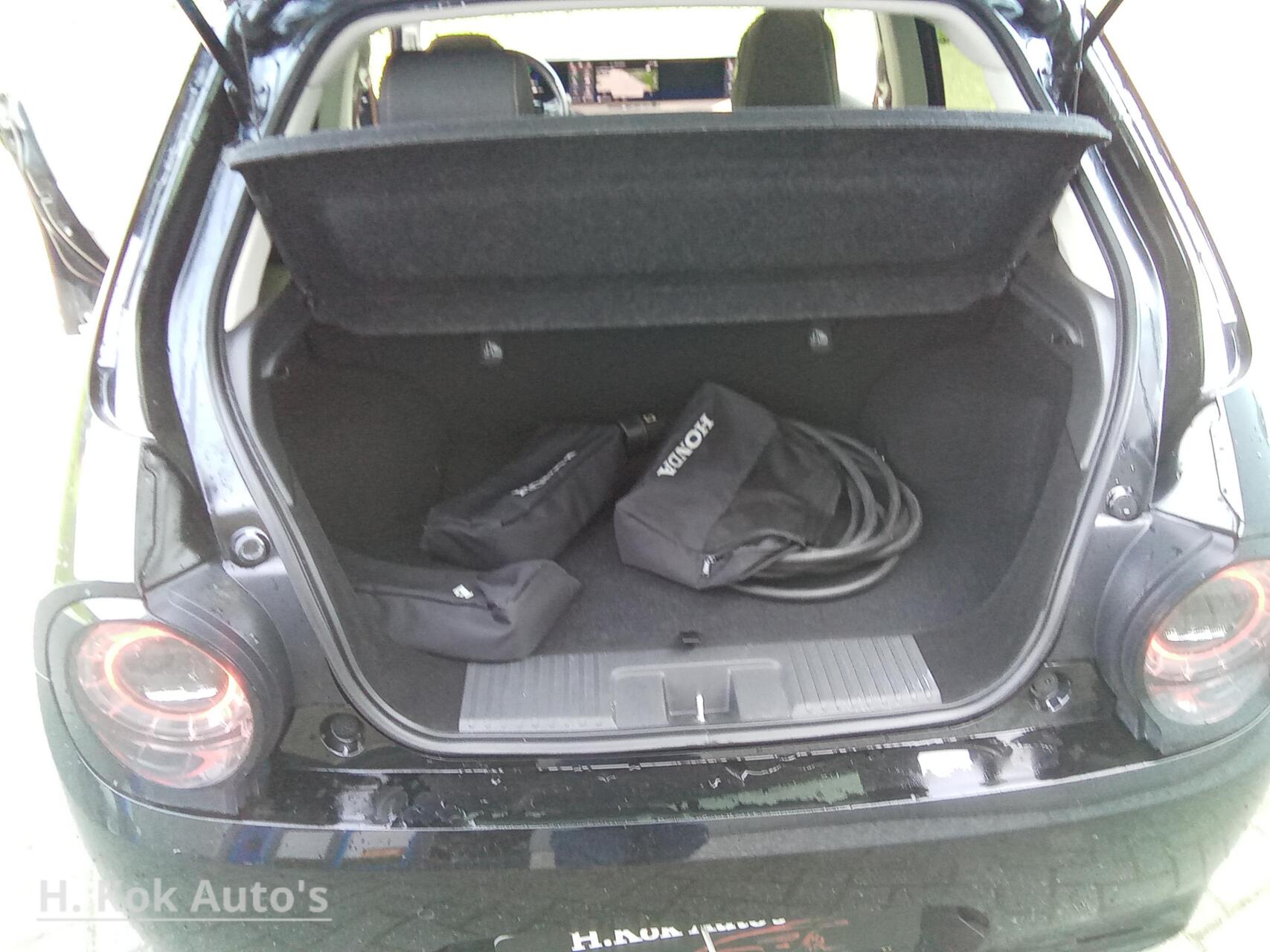 Foto van Honda Honda E