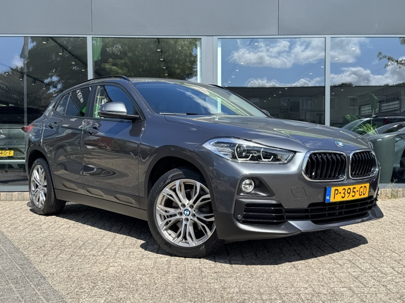 Foto van BMW X2 Sdrive18i