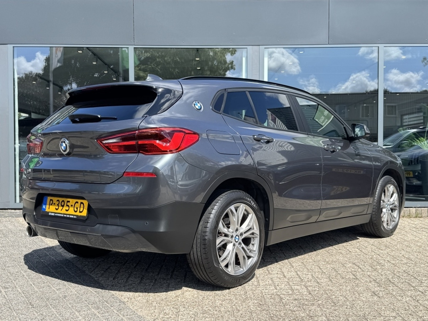 Foto van BMW X2 Sdrive18i