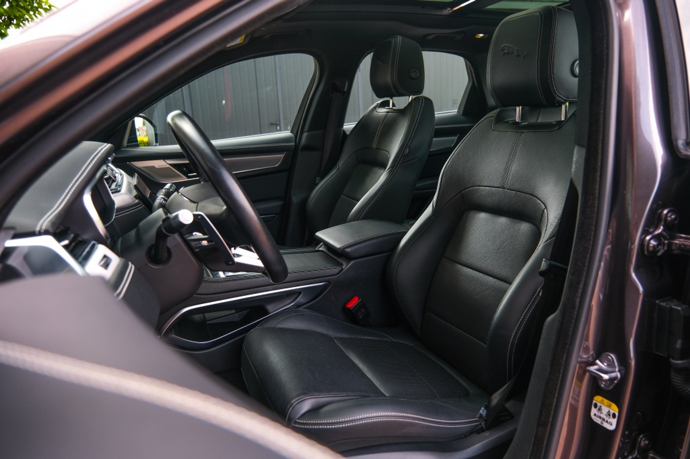 Foto van Jaguar Jaguar F-pace