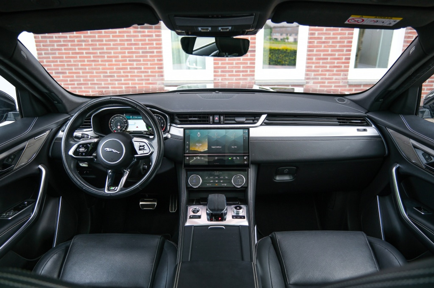 Foto van Jaguar Jaguar F-pace