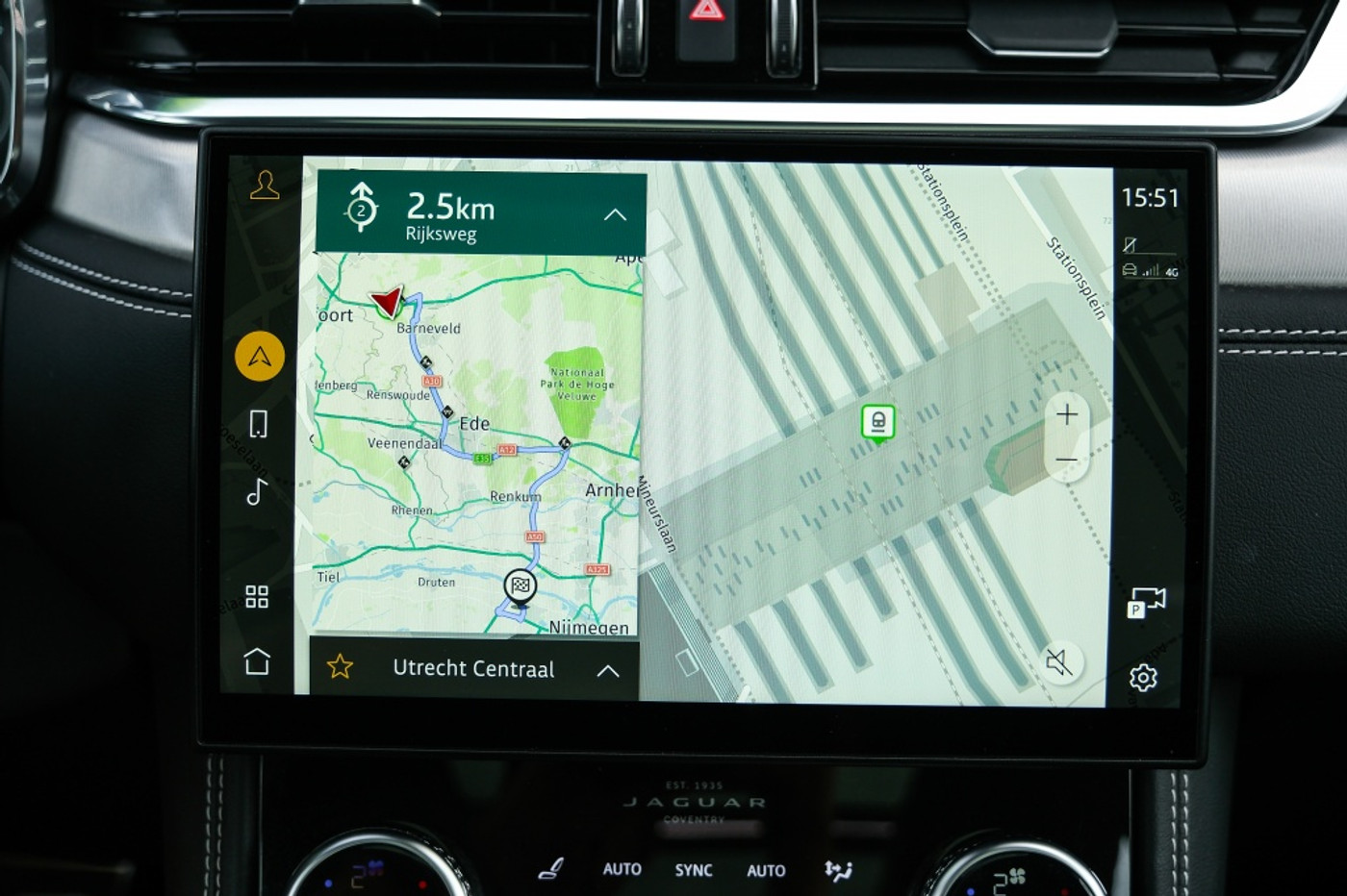 Foto van Jaguar Jaguar F-pace