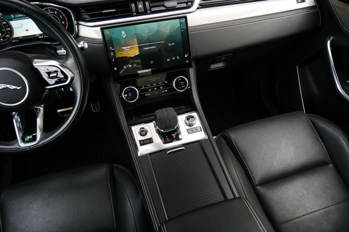 Foto van Jaguar Jaguar F-pace