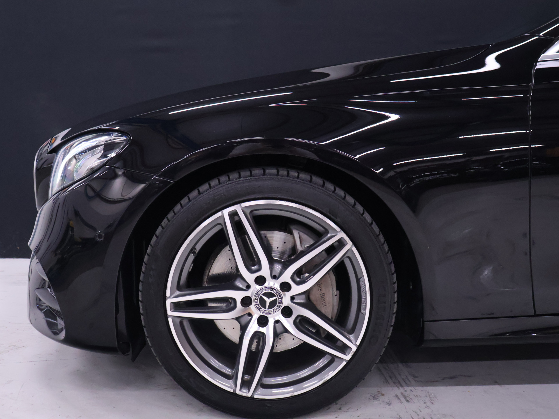 Foto van Mercedes-Benz E 220 D