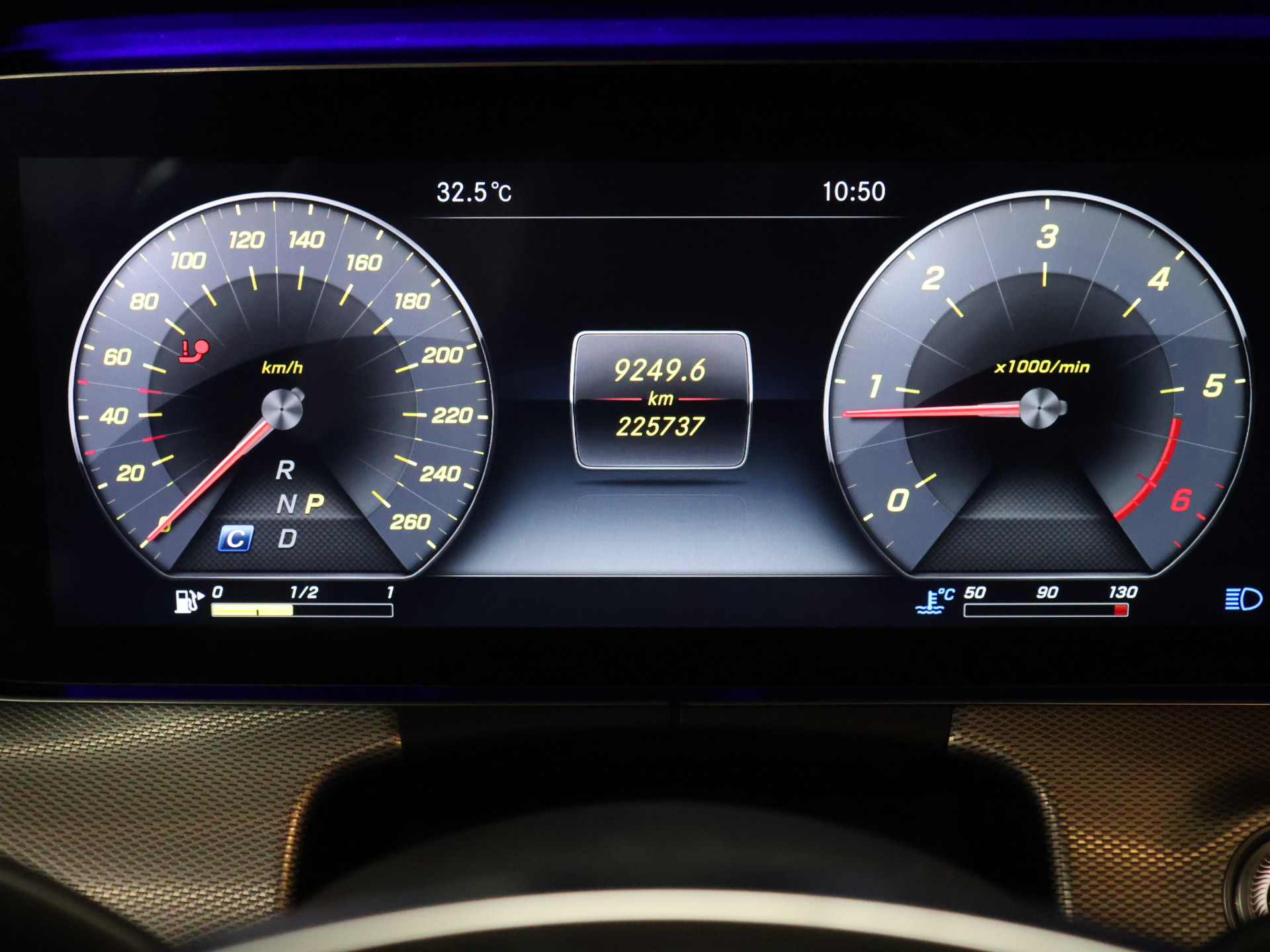 Foto van Mercedes-Benz E 220 D