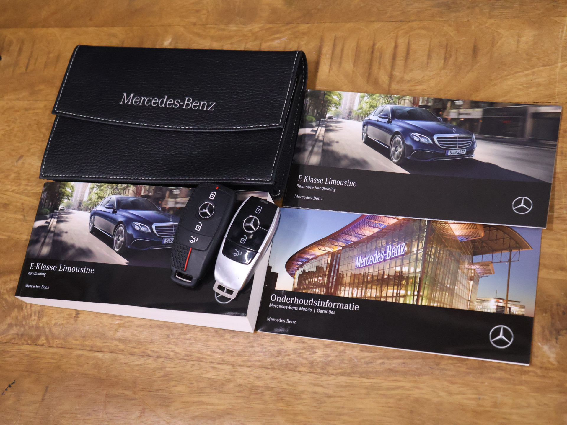 Foto van Mercedes-Benz E 220 D
