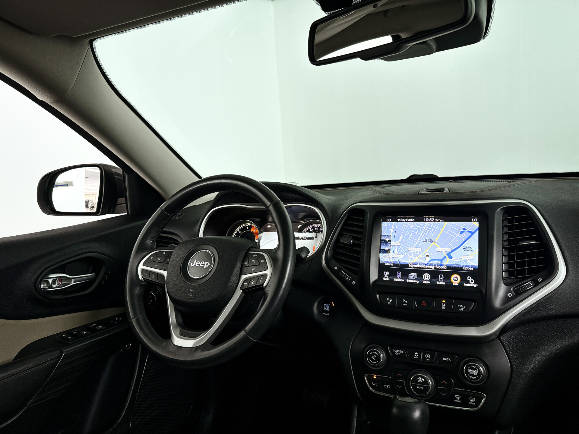 Foto van Jeep Jeep Cherokee