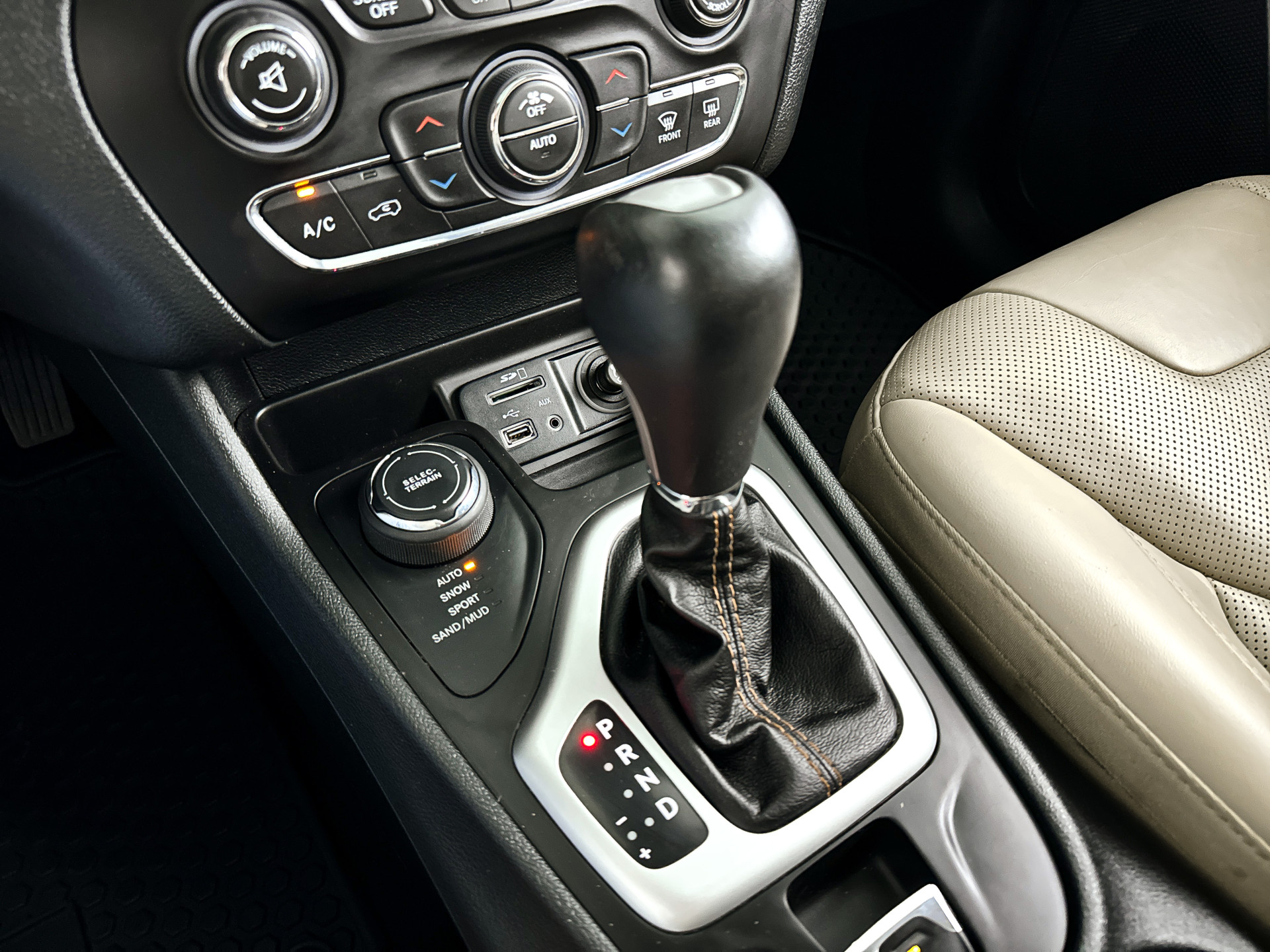 Foto van Jeep Jeep Cherokee