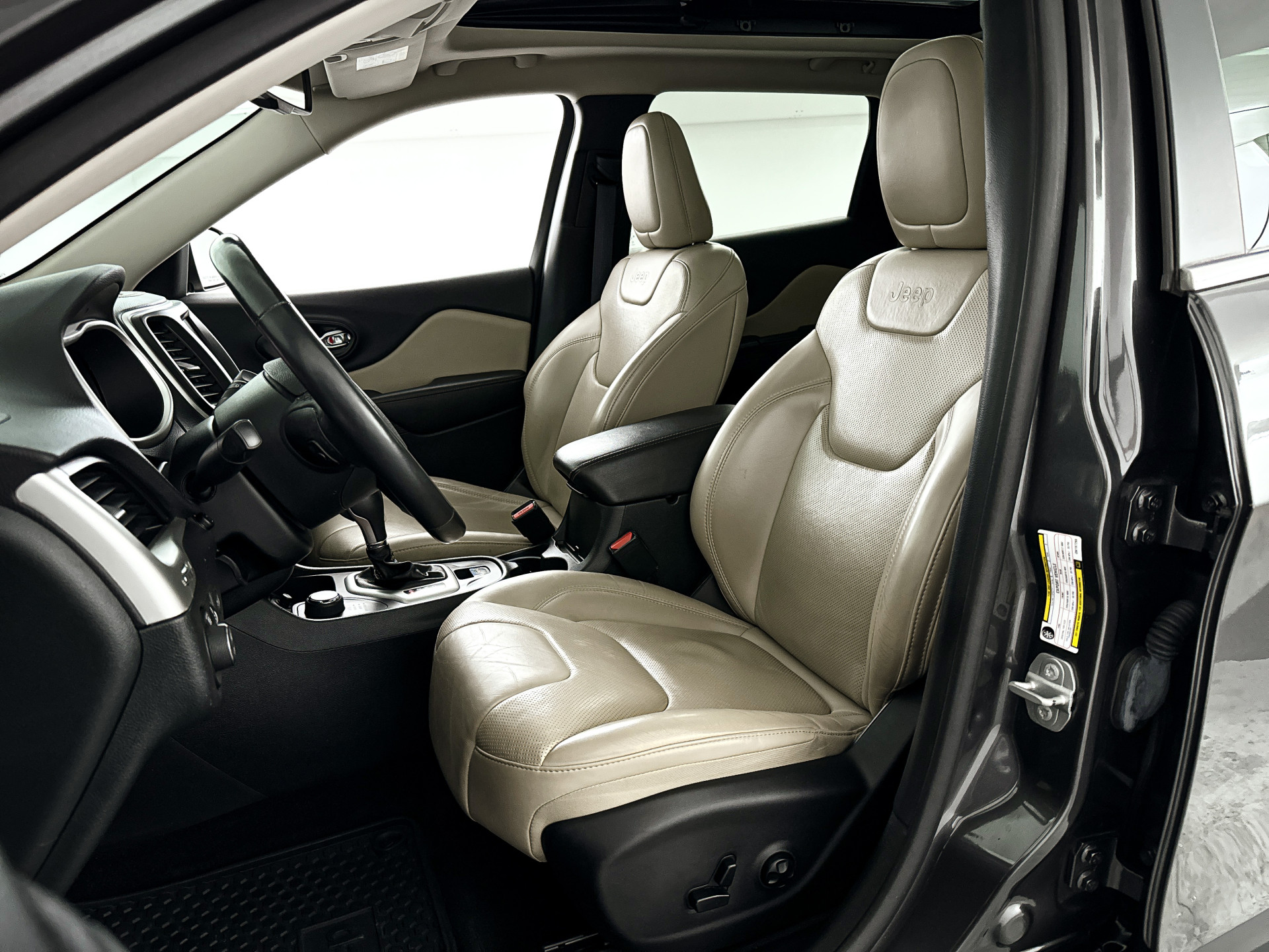 Foto van Jeep Jeep Cherokee