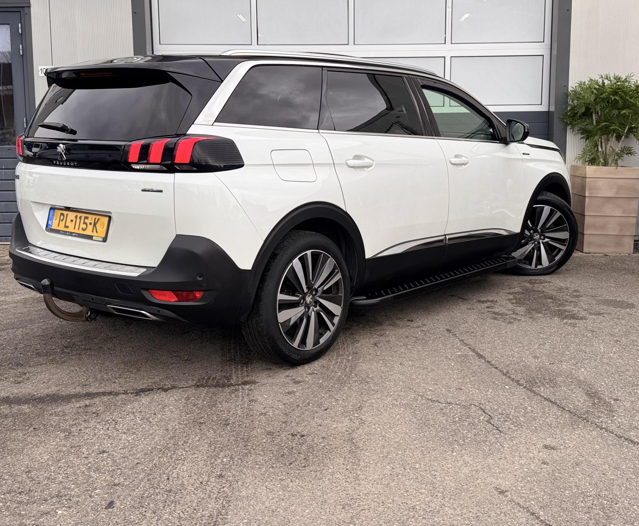 Foto van Peugeot 5008